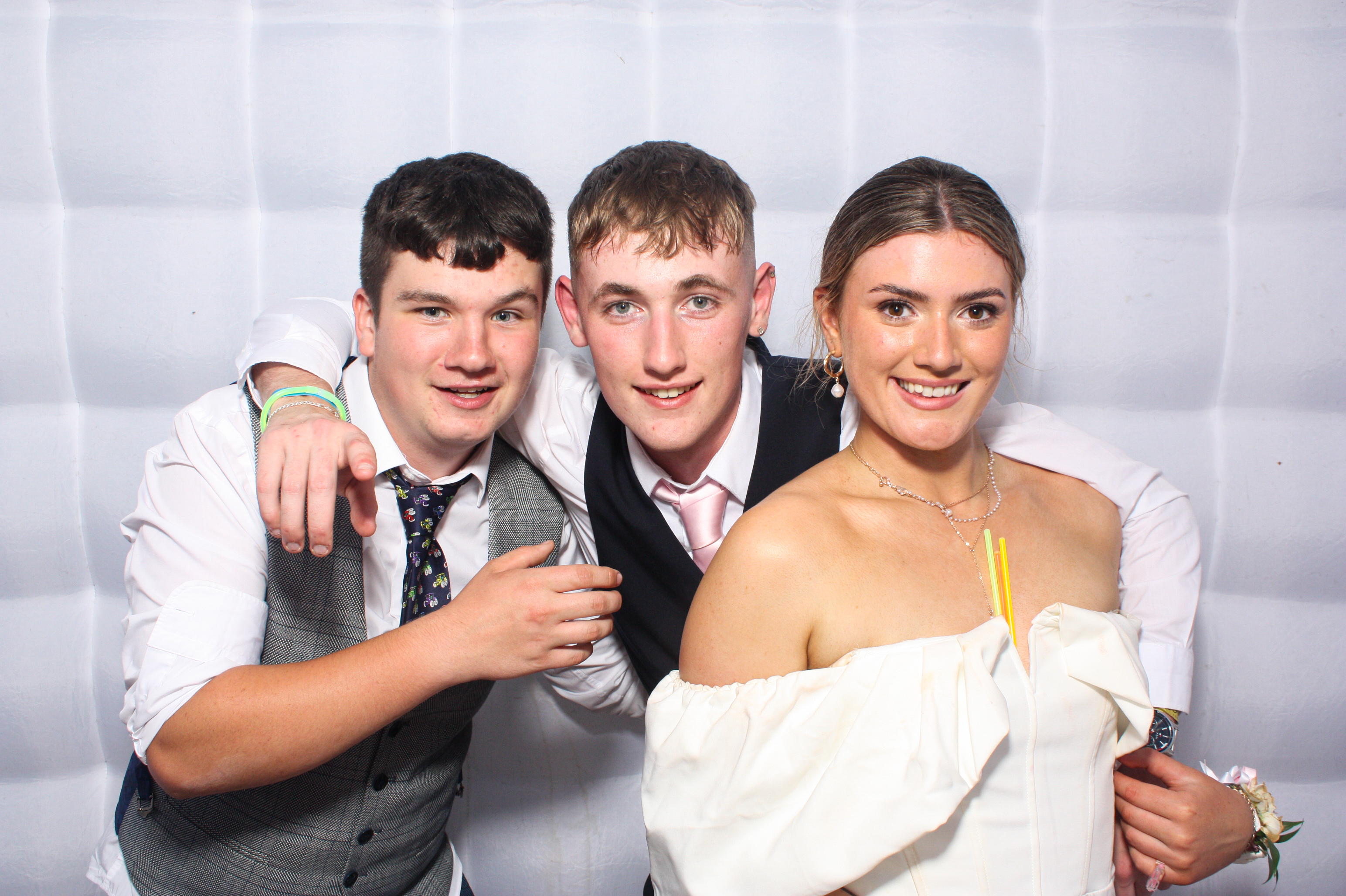 St.Louis CS Debs | View more photos from the event at gallery.snapmagic.ie/u/SnapMagic/StLouis-CS-Debs
