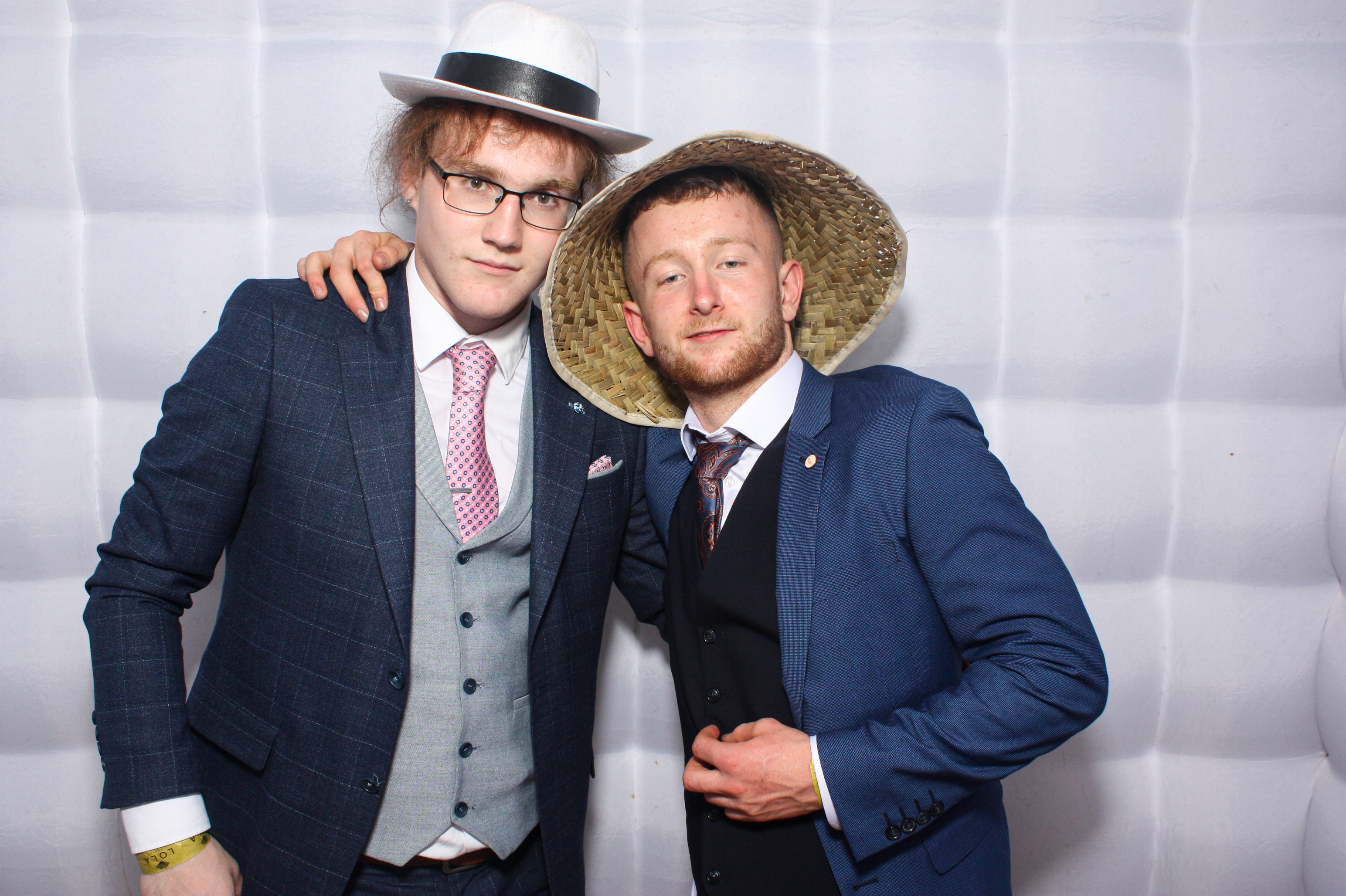 St.Louis CS Debs | View more photos from the event at gallery.snapmagic.ie/u/SnapMagic/StLouis-CS-Debs
