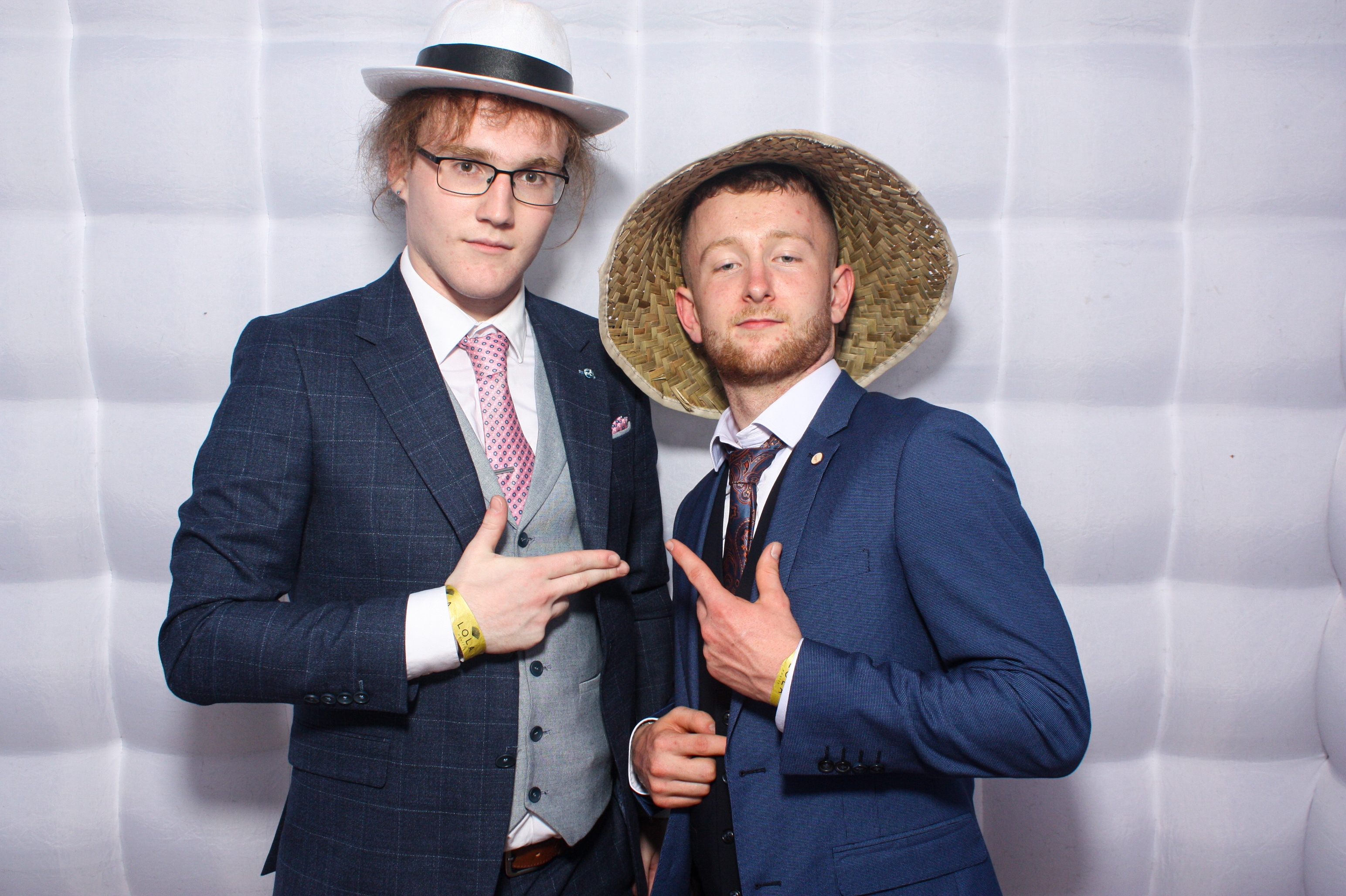 St.Louis CS Debs | View more photos from the event at gallery.snapmagic.ie/u/SnapMagic/StLouis-CS-Debs