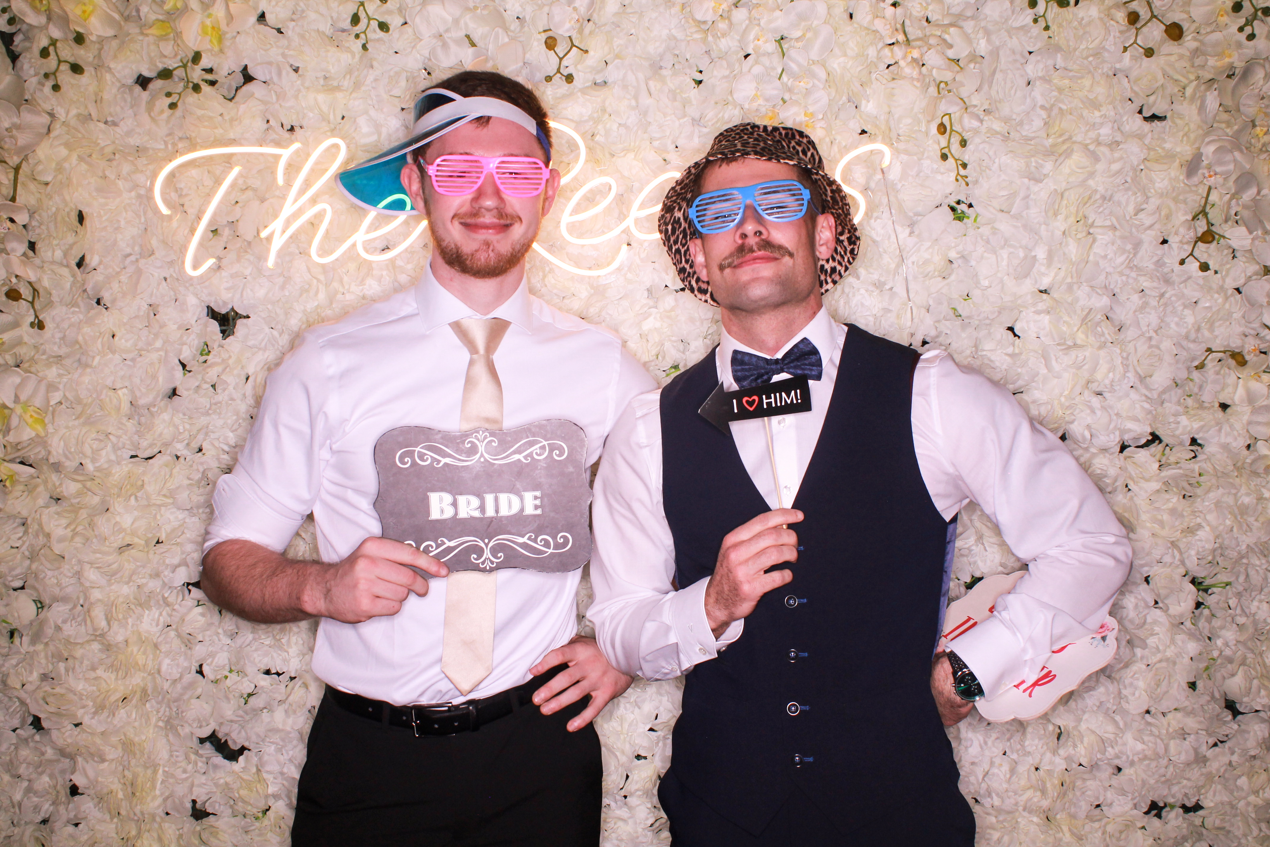 Teesha & Huw's Wedding | View more photos from the event at gallery.snapmagic.ie/u/SnapMagic/Teesha-Huws-Wedding