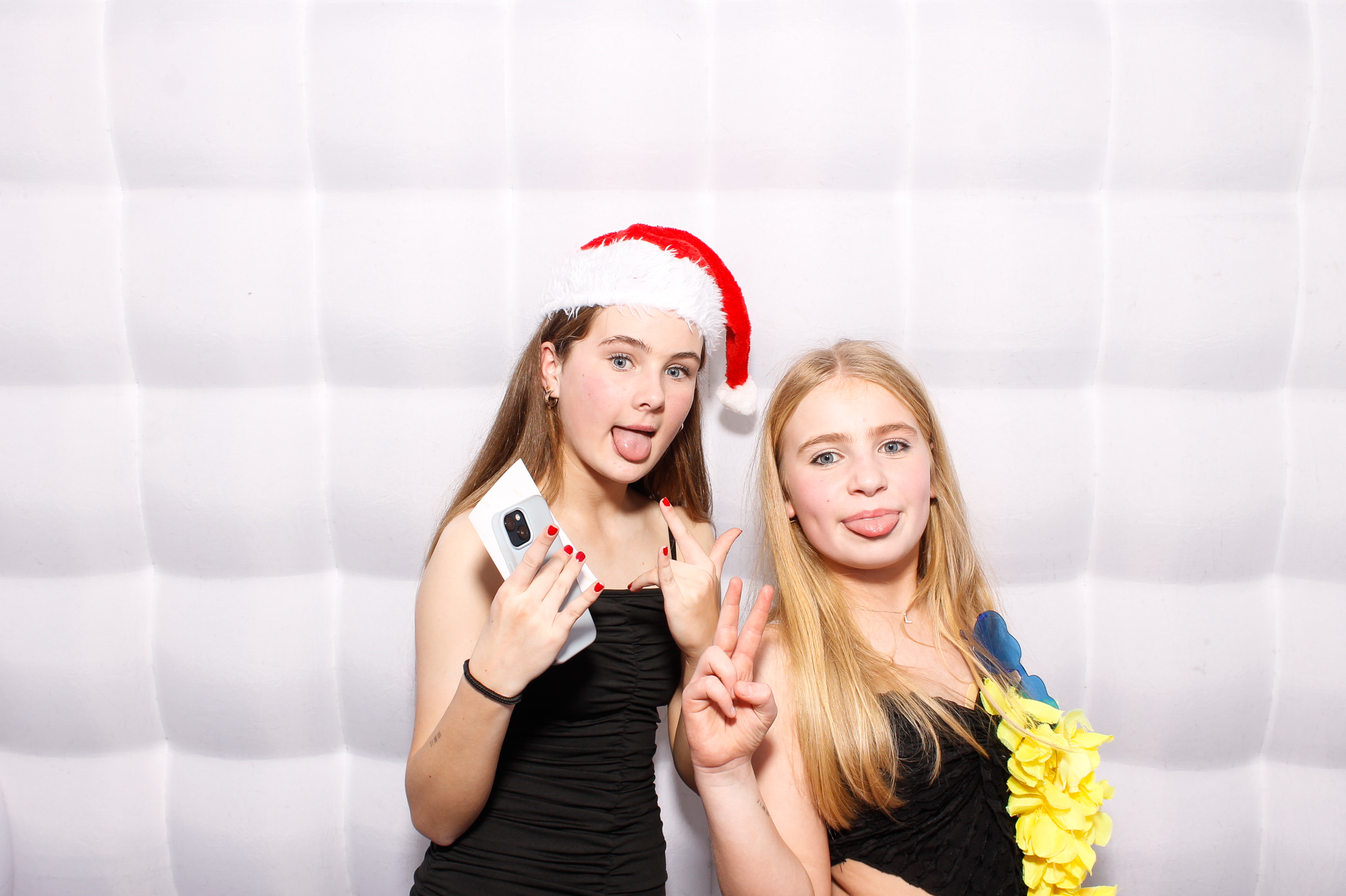 Aghamore Foroige Christmas Disco | View more photos from the event at gallery.snapmagic.ie/u/SnapMagic/Aghamore-Foroige-Christmas-Disco