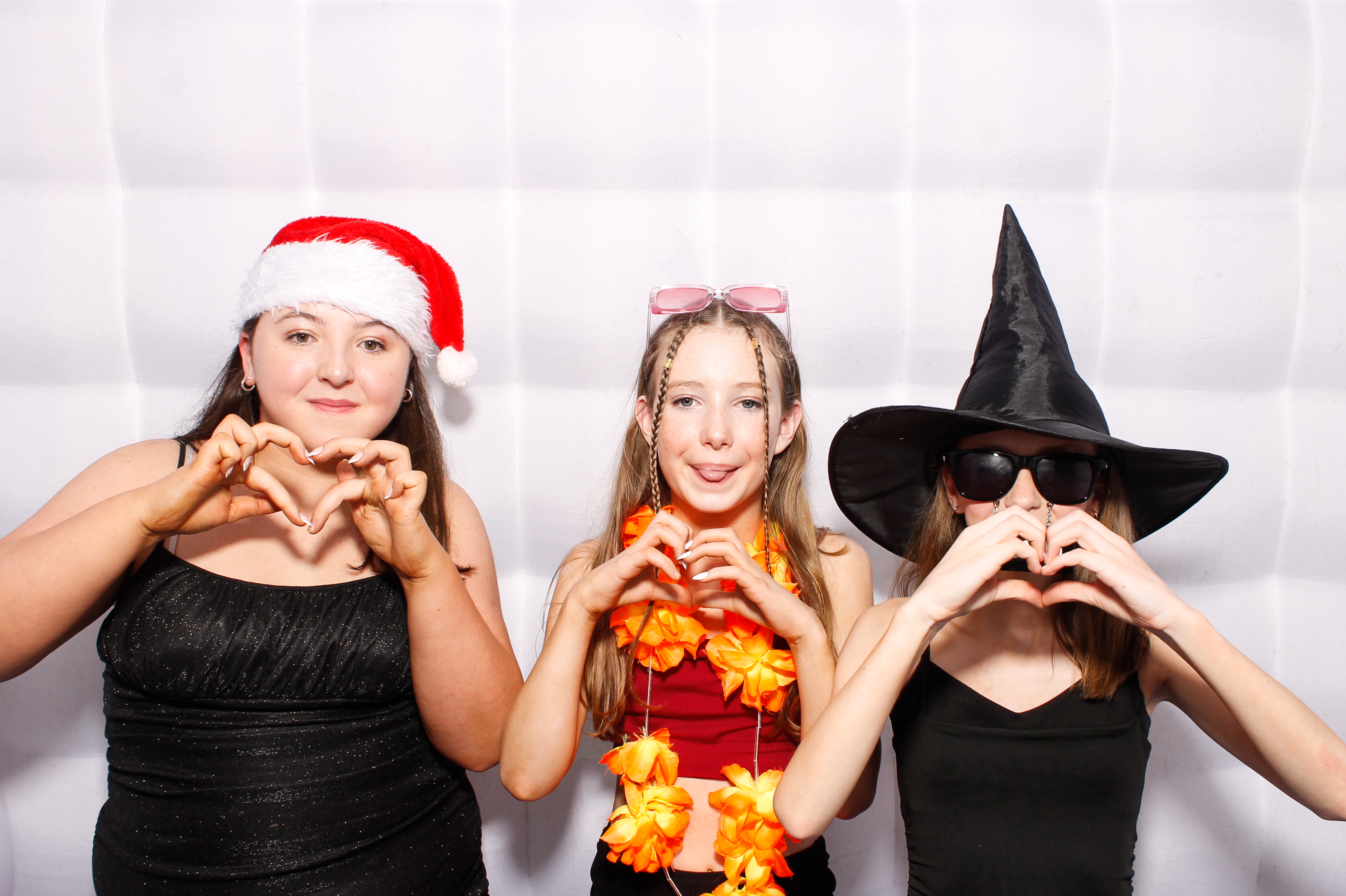 Aghamore Foroige Christmas Disco | View more photos from the event at gallery.snapmagic.ie/u/SnapMagic/Aghamore-Foroige-Christmas-Disco