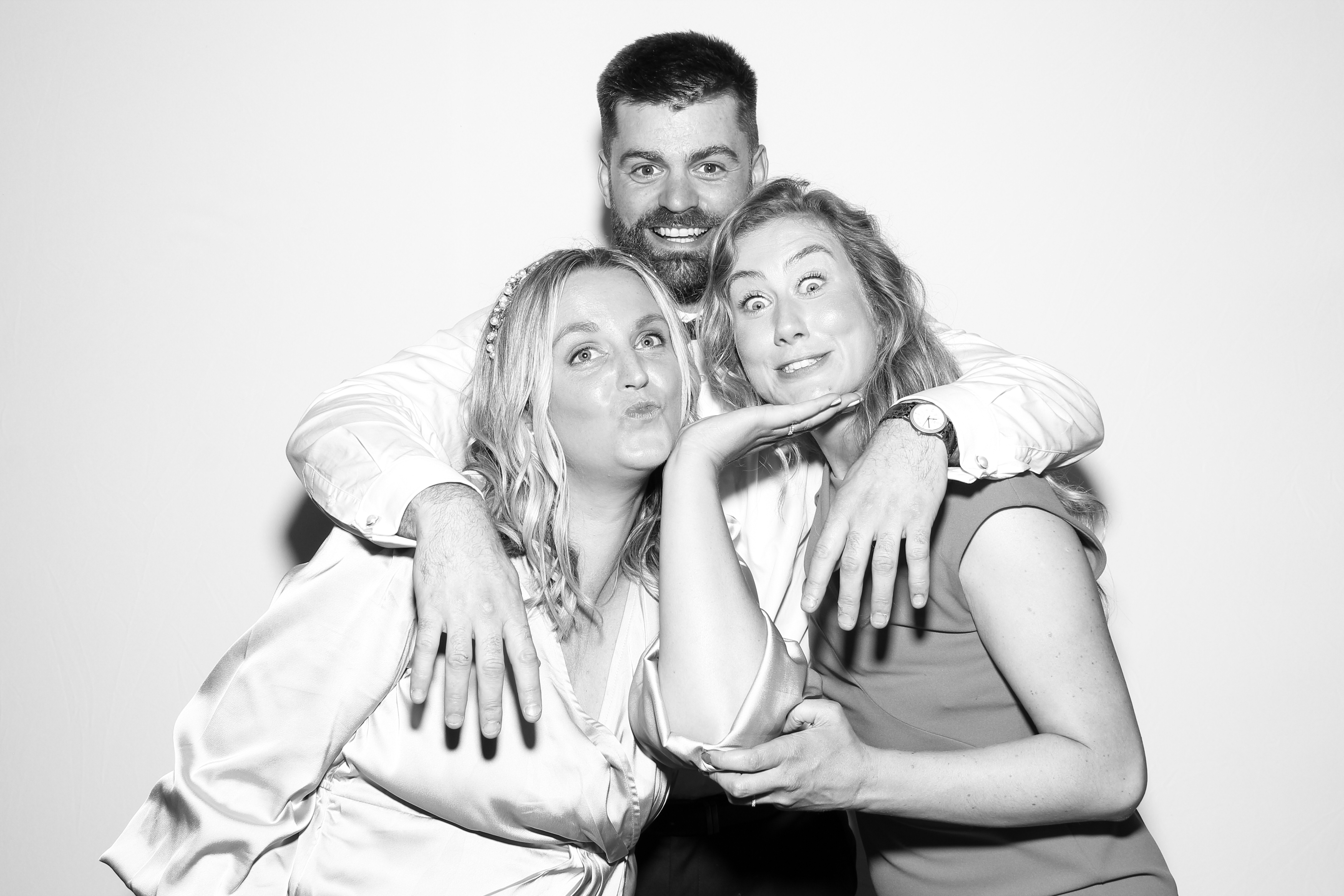 Ali & Leonard's Wedding | View more photos from the event at gallery.snapmagic.ie/u/SnapMagic/Ali-Leonards-Wedding