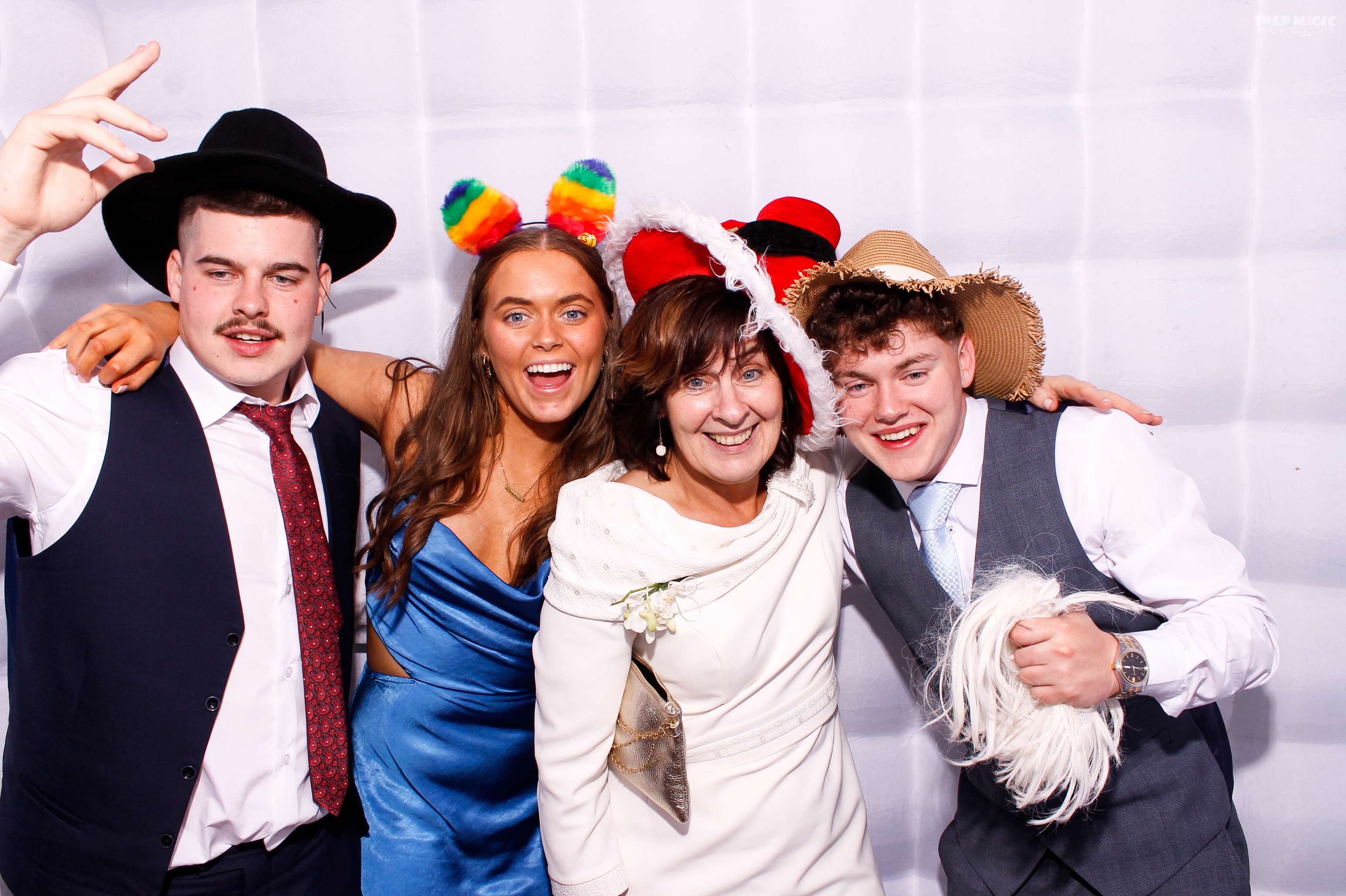Amy & Leo's Wedding | View more photos from the event at gallery.snapmagic.ie/u/SnapMagic/Amy-Leos-Wedding