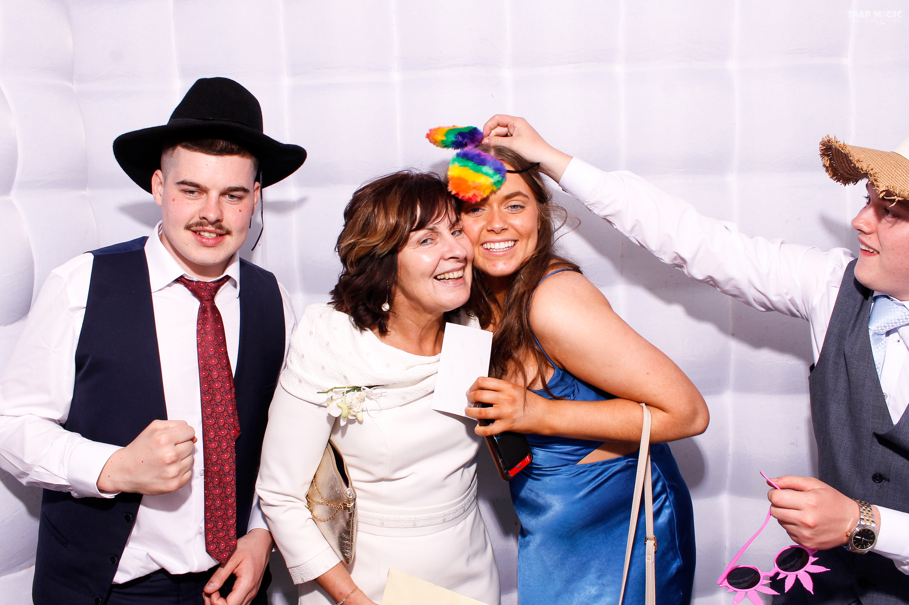 Amy & Leo's Wedding | View more photos from the event at gallery.snapmagic.ie/u/SnapMagic/Amy-Leos-Wedding