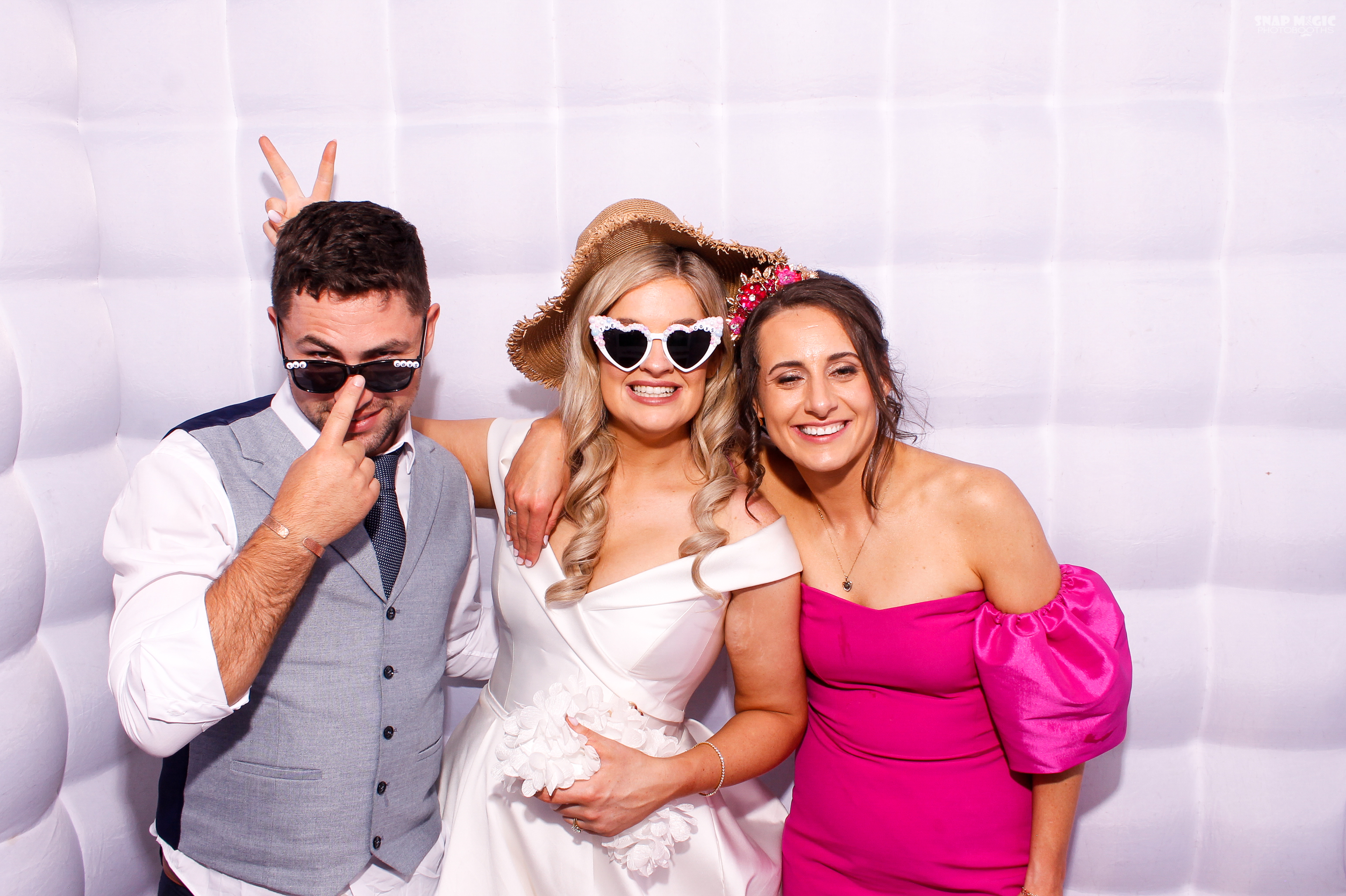 Amy & Leo's Wedding | View more photos from the event at gallery.snapmagic.ie/u/SnapMagic/Amy-Leos-Wedding