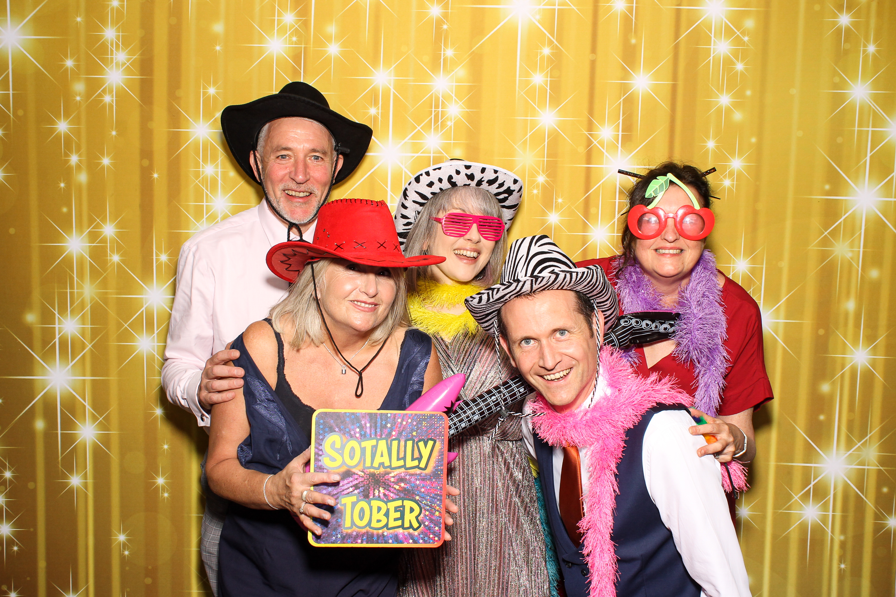 Cathy & Martin's Wedding | View more photos from the event at gallery.snapmagic.ie/u/SnapMagic/Cathy-Martins-Wedding