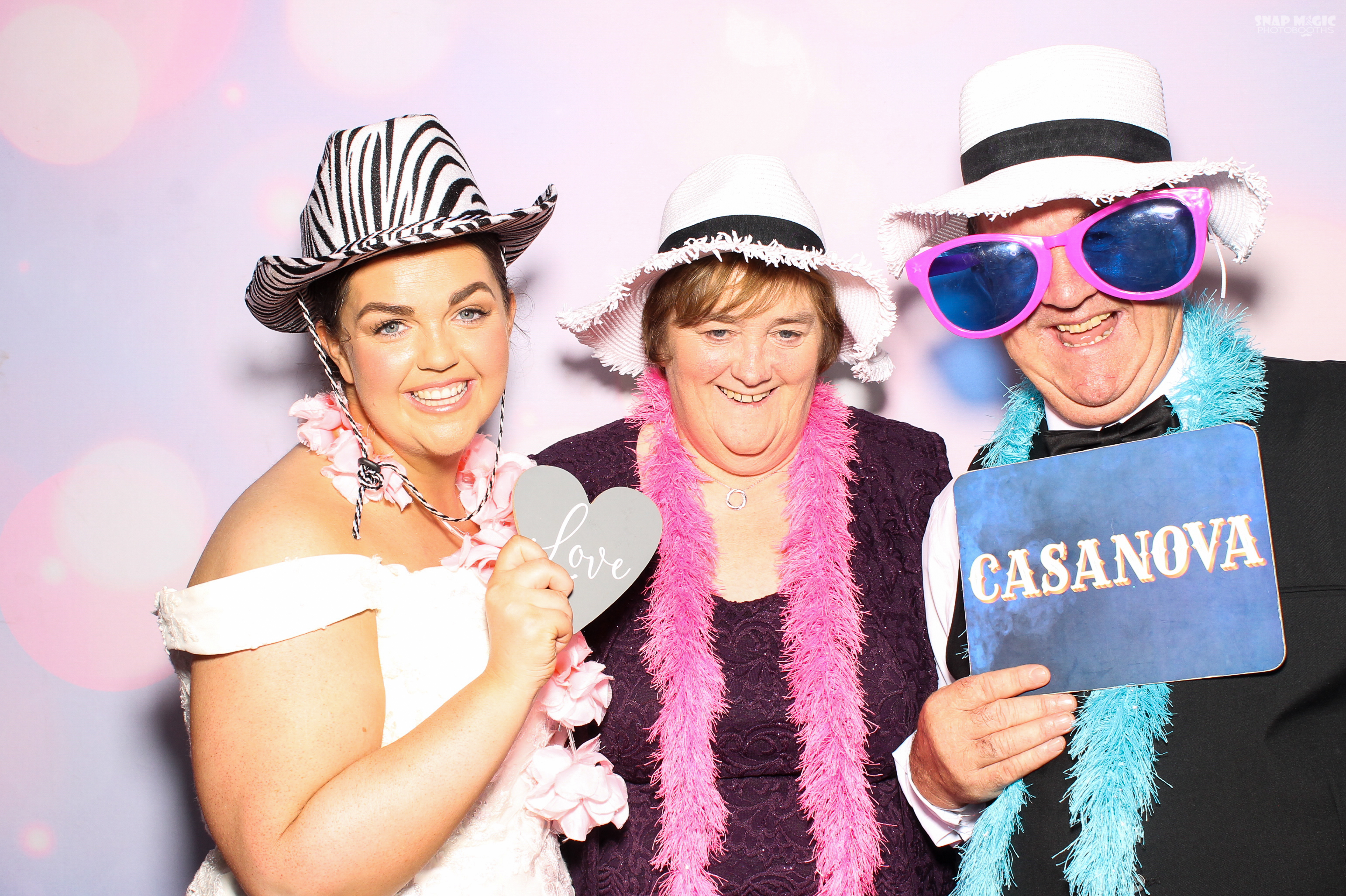 Catriona & Jonathan's Wedding | View more photos from the event at gallery.snapmagic.ie/u/SnapMagic/Catriona-Jonathans-Wedding
