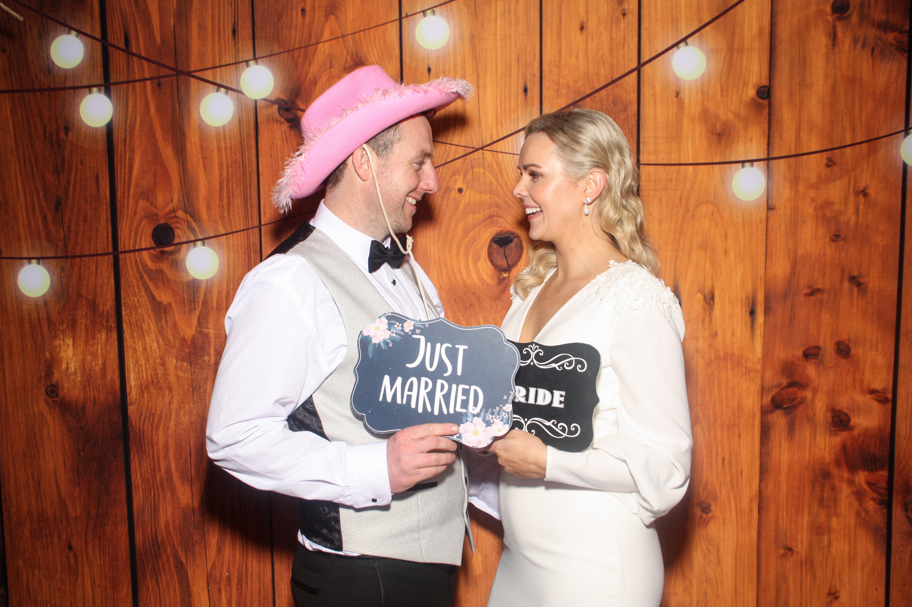 Claire & David's Wedding | View more photos from the event at gallery.snapmagic.ie/u/SnapMagic/Claire-Davids-Wedding