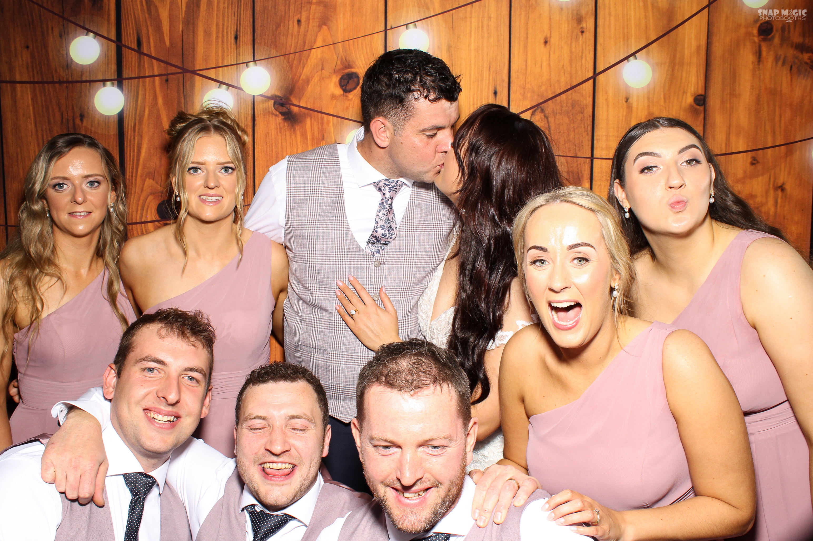 Deirdre & John's Wedding | View more photos from the event at gallery.snapmagic.ie/u/SnapMagic/Deirdre-Johns-Wedding