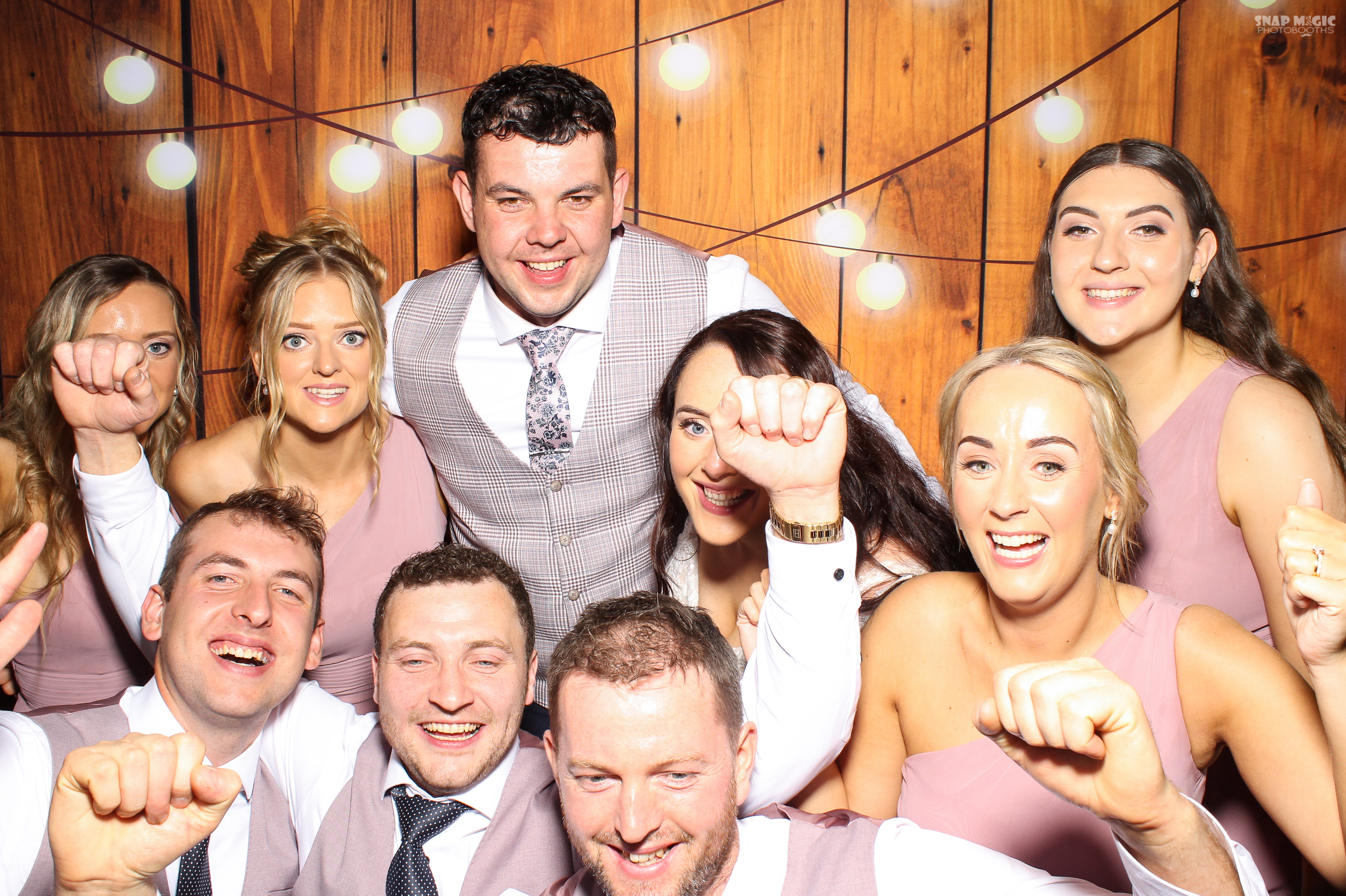 Deirdre & John's Wedding | View more photos from the event at gallery.snapmagic.ie/u/SnapMagic/Deirdre-Johns-Wedding