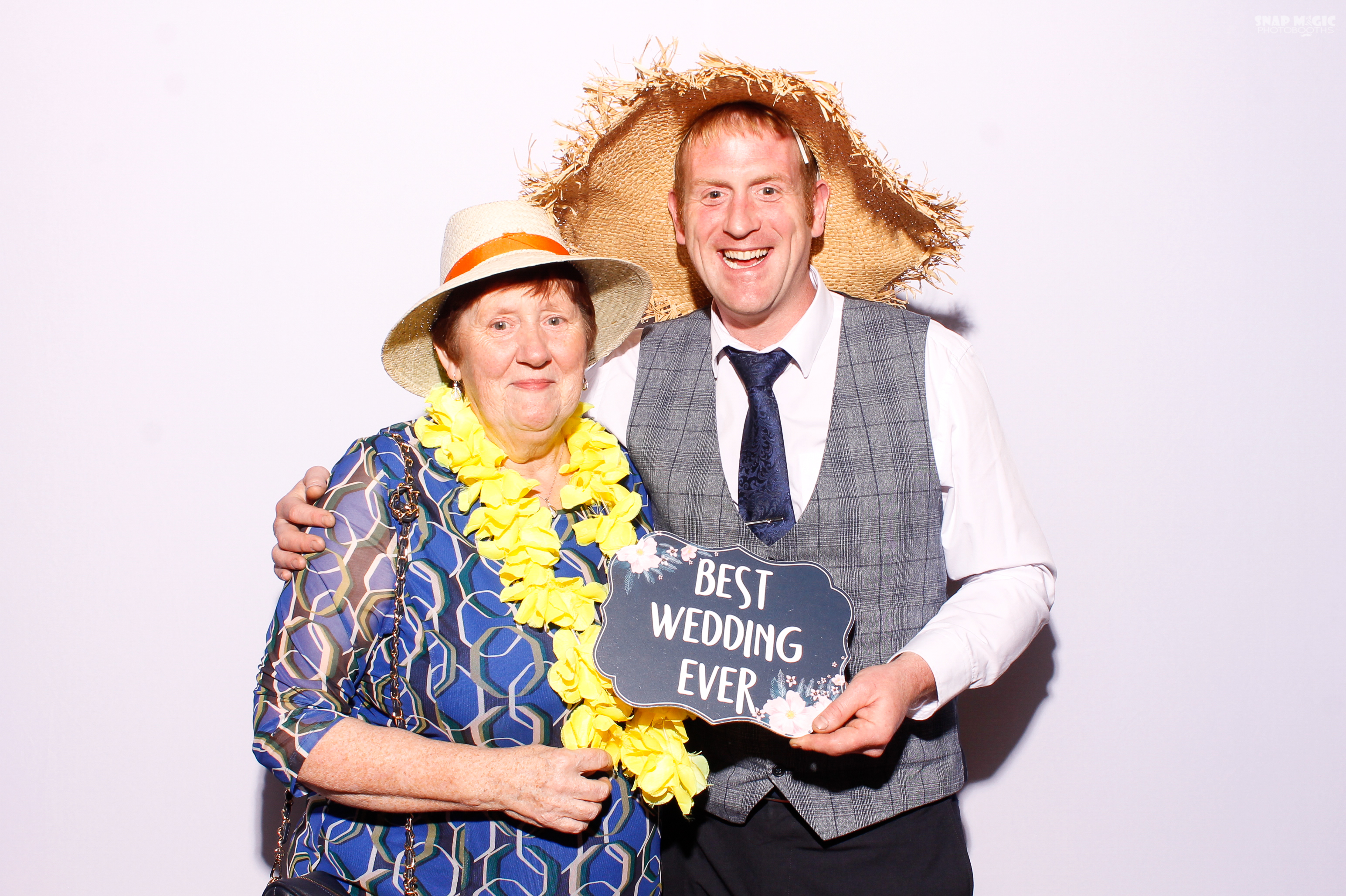 Eilish & Kevin's Wedding | View more photos from the event at gallery.snapmagic.ie/u/SnapMagic/Eilish-Kevins-Wedding