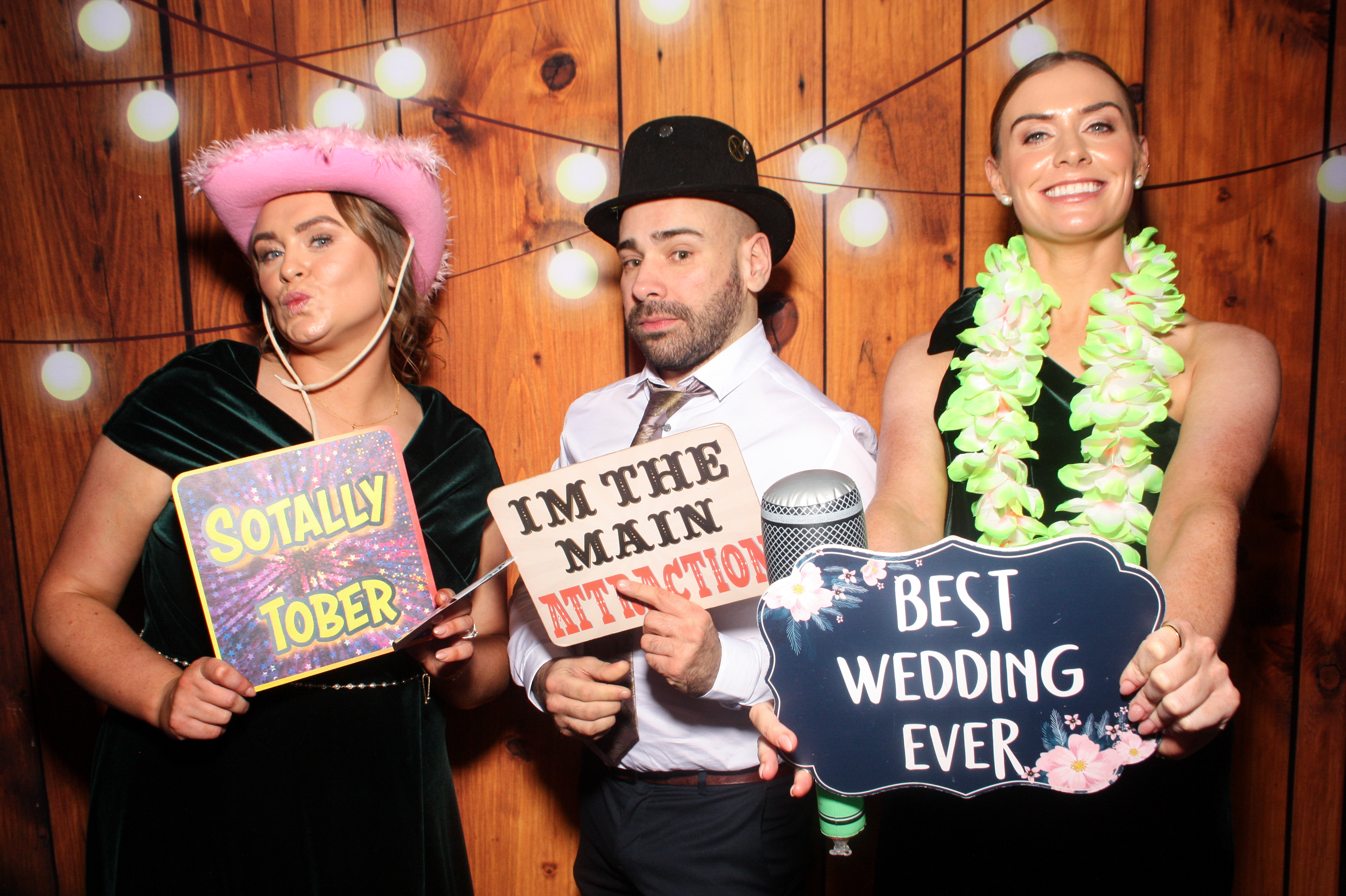 Emily & Niall's Wedding | View more photos from the event at gallery.snapmagic.ie/u/SnapMagic/Emily-Nialls-Wedding