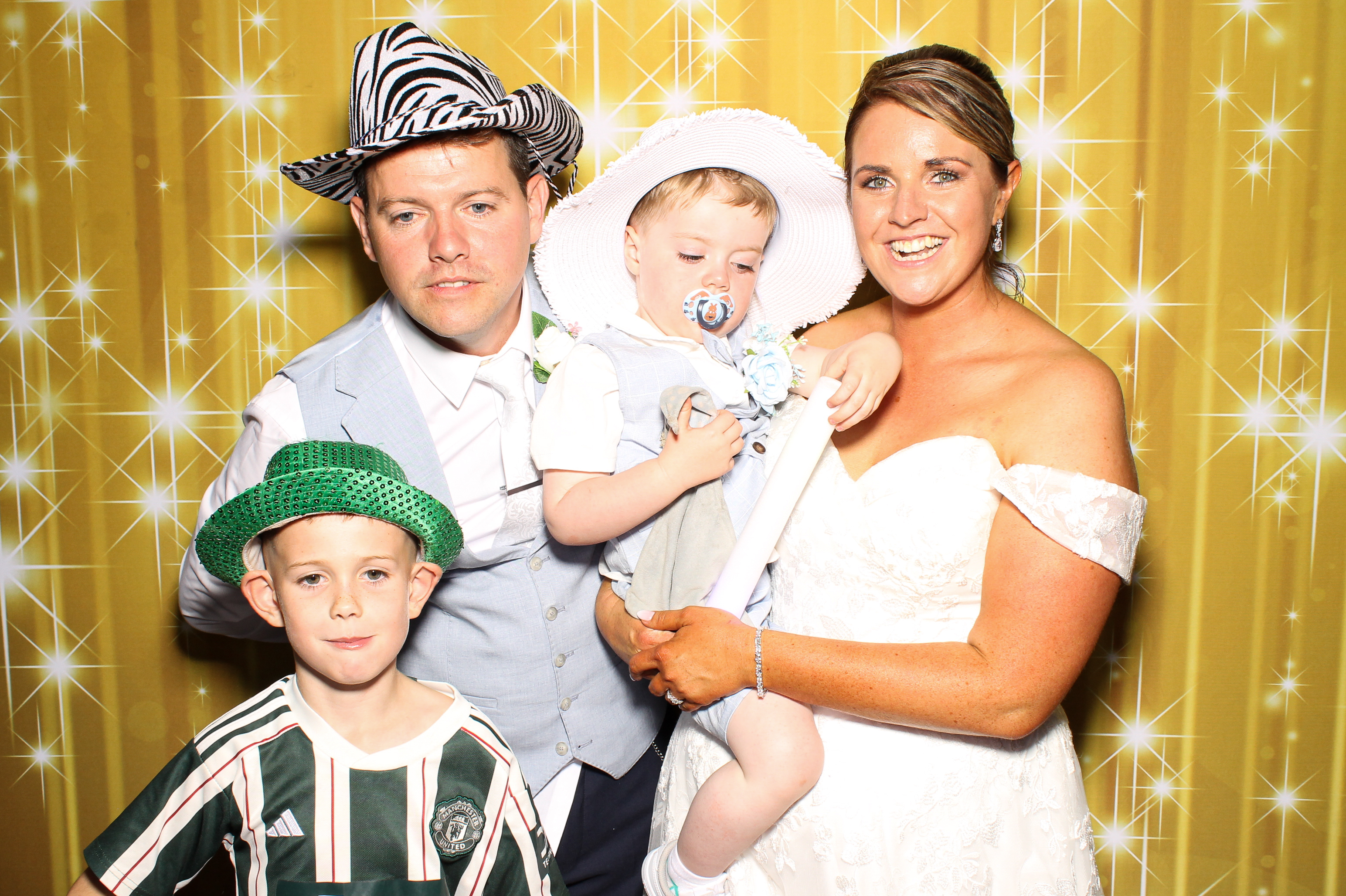 Enya & Cyril's Wedding | View more photos from the event at gallery.snapmagic.ie/u/SnapMagic/Enya-Cyrils-Wedding