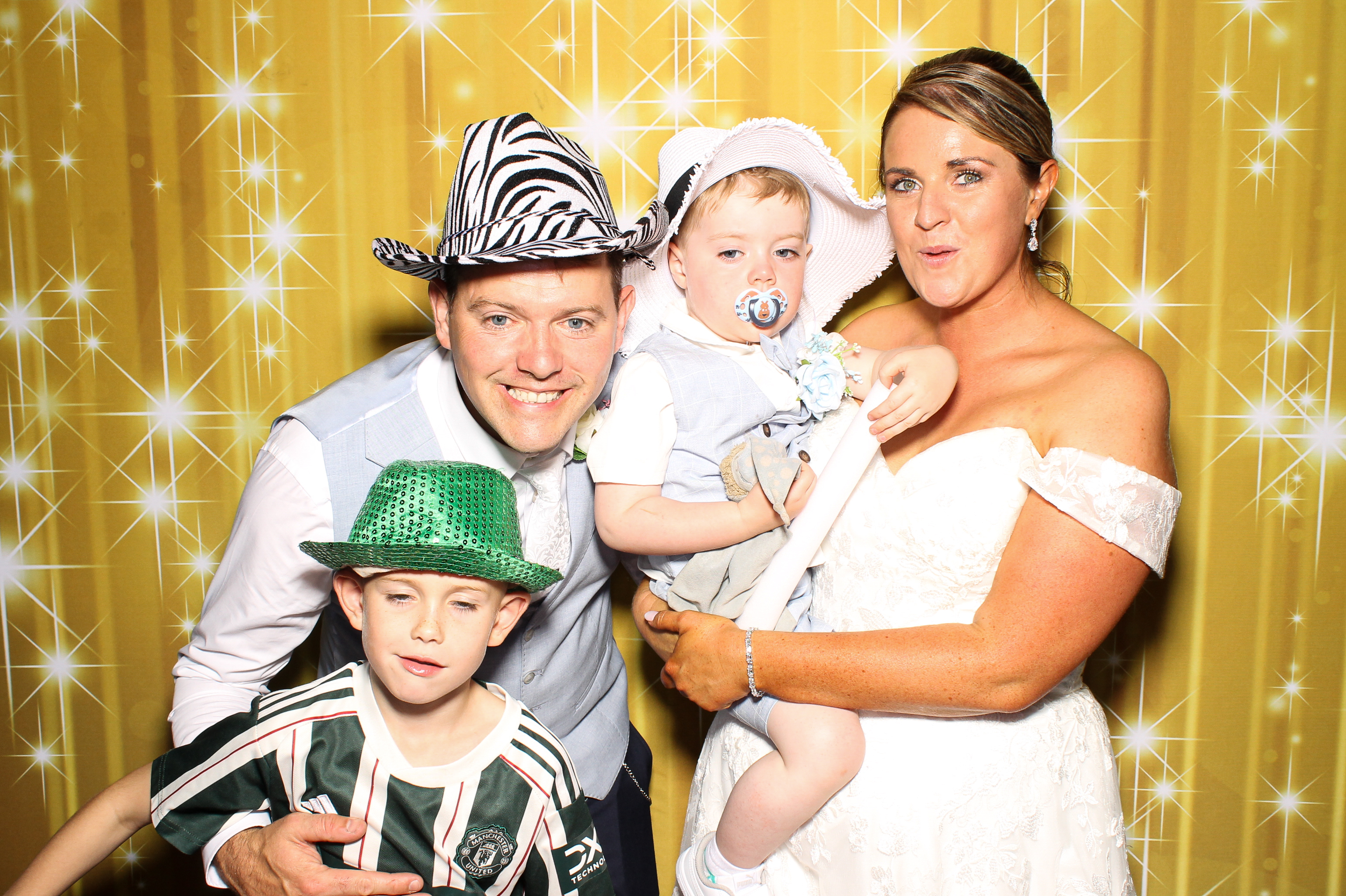 Enya & Cyril's Wedding | View more photos from the event at gallery.snapmagic.ie/u/SnapMagic/Enya-Cyrils-Wedding