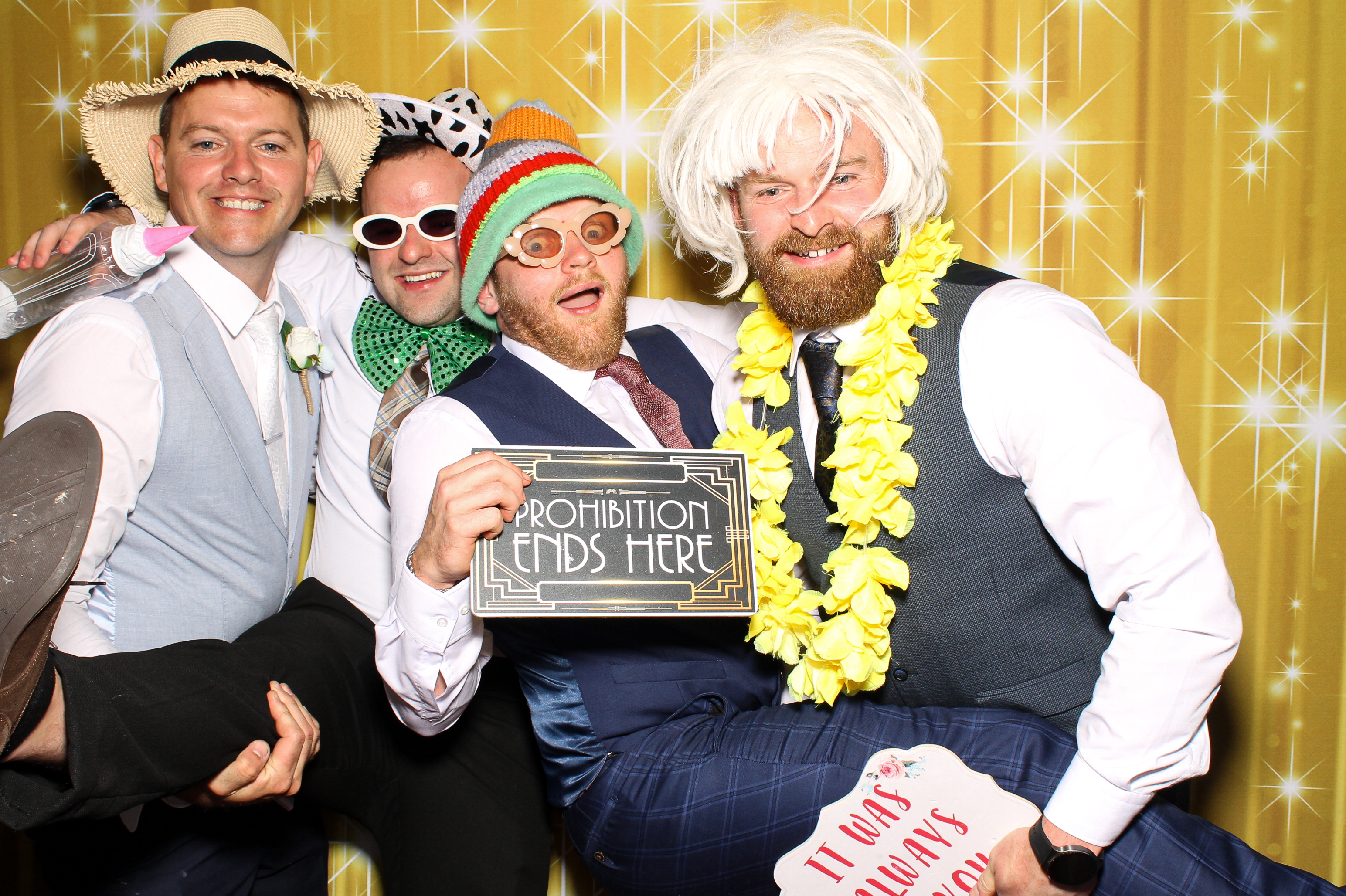 Enya & Cyril's Wedding | View more photos from the event at gallery.snapmagic.ie/u/SnapMagic/Enya-Cyrils-Wedding