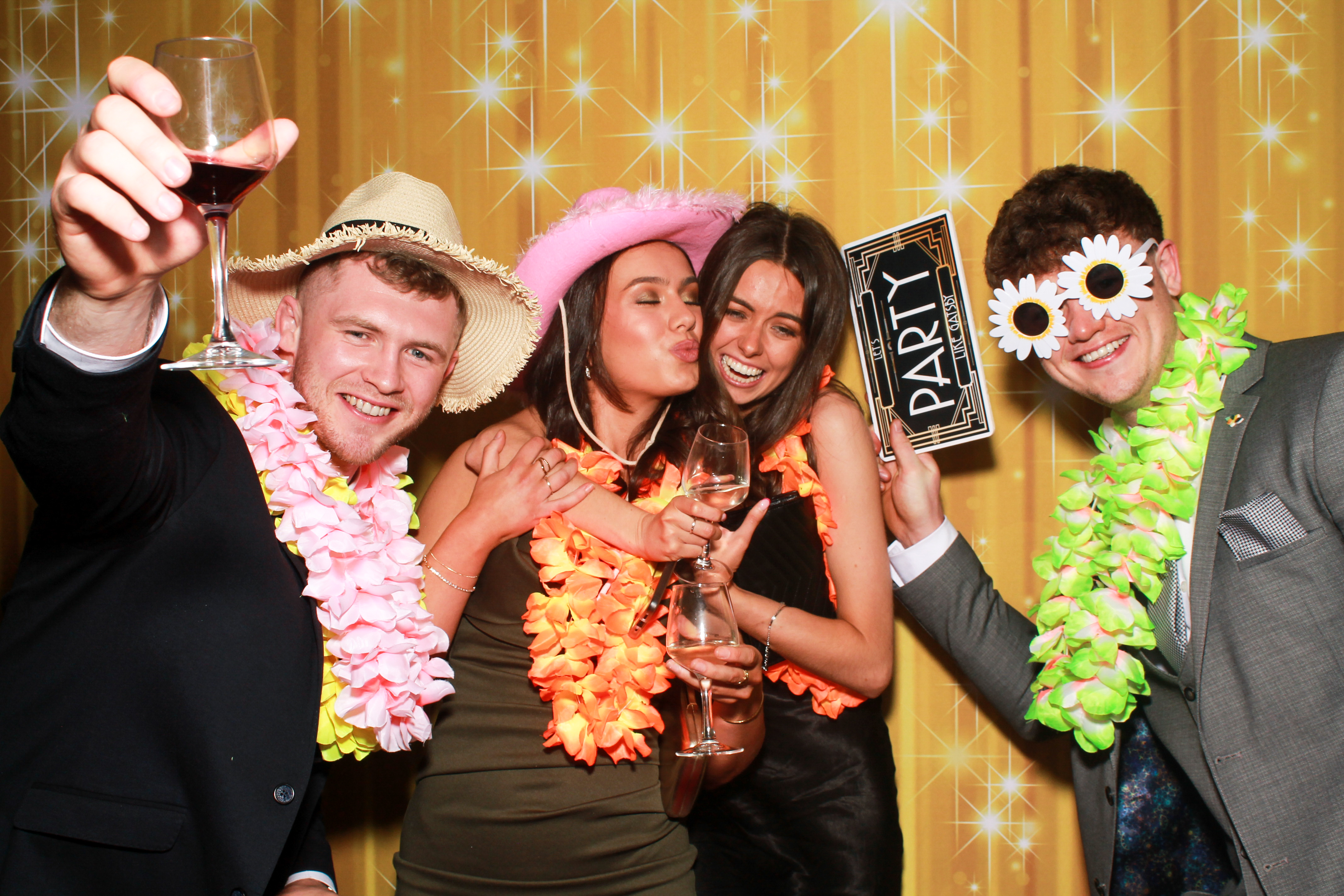 Hannah & Kevin's Wedding | View more photos from the event at gallery.snapmagic.ie/u/SnapMagic/Hannah-Kevins-Wedding