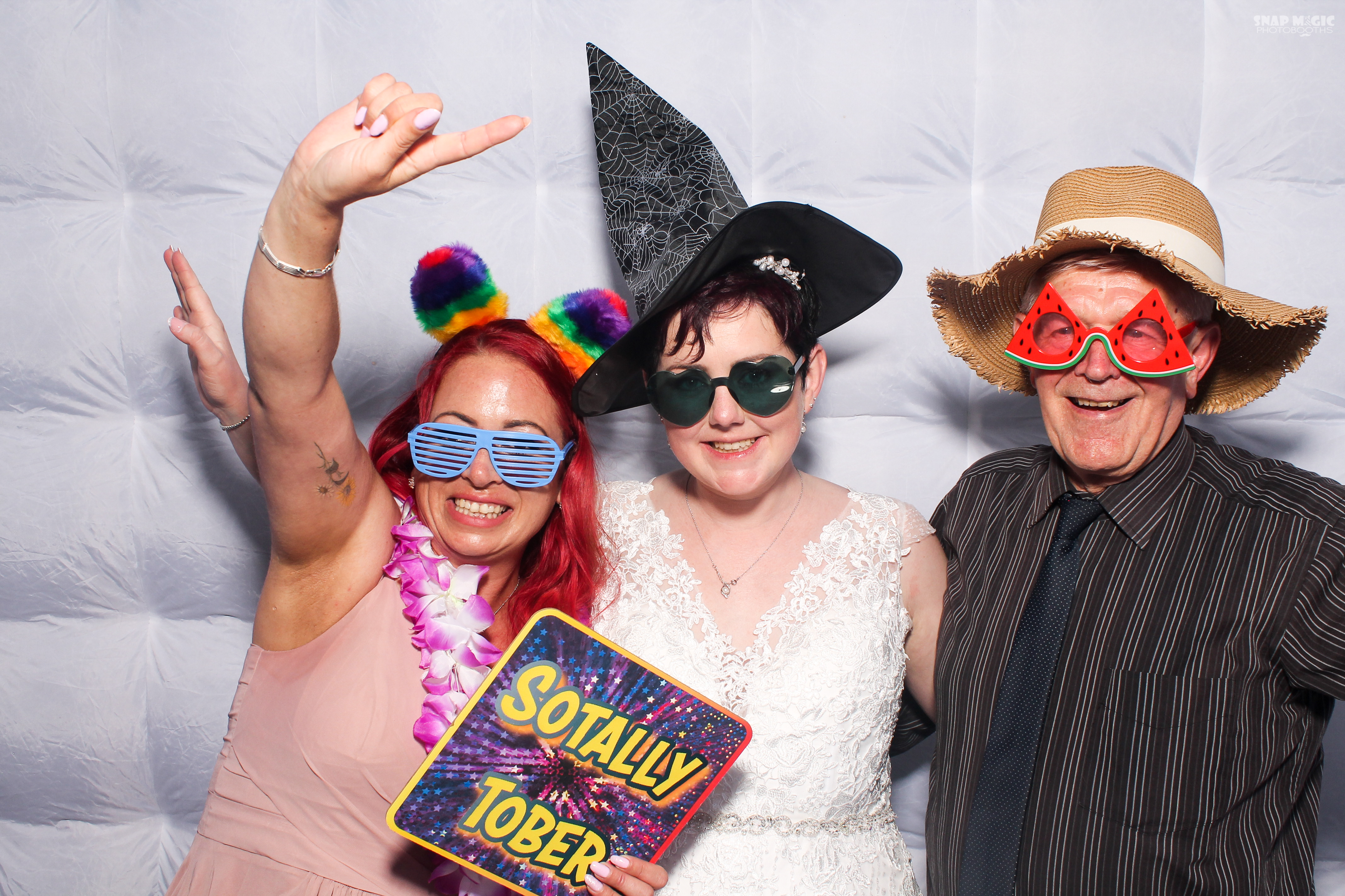 Janet & Donal's Wedding | View more photos from the event at gallery.snapmagic.ie/u/SnapMagic/Janet-Donals-Wedding