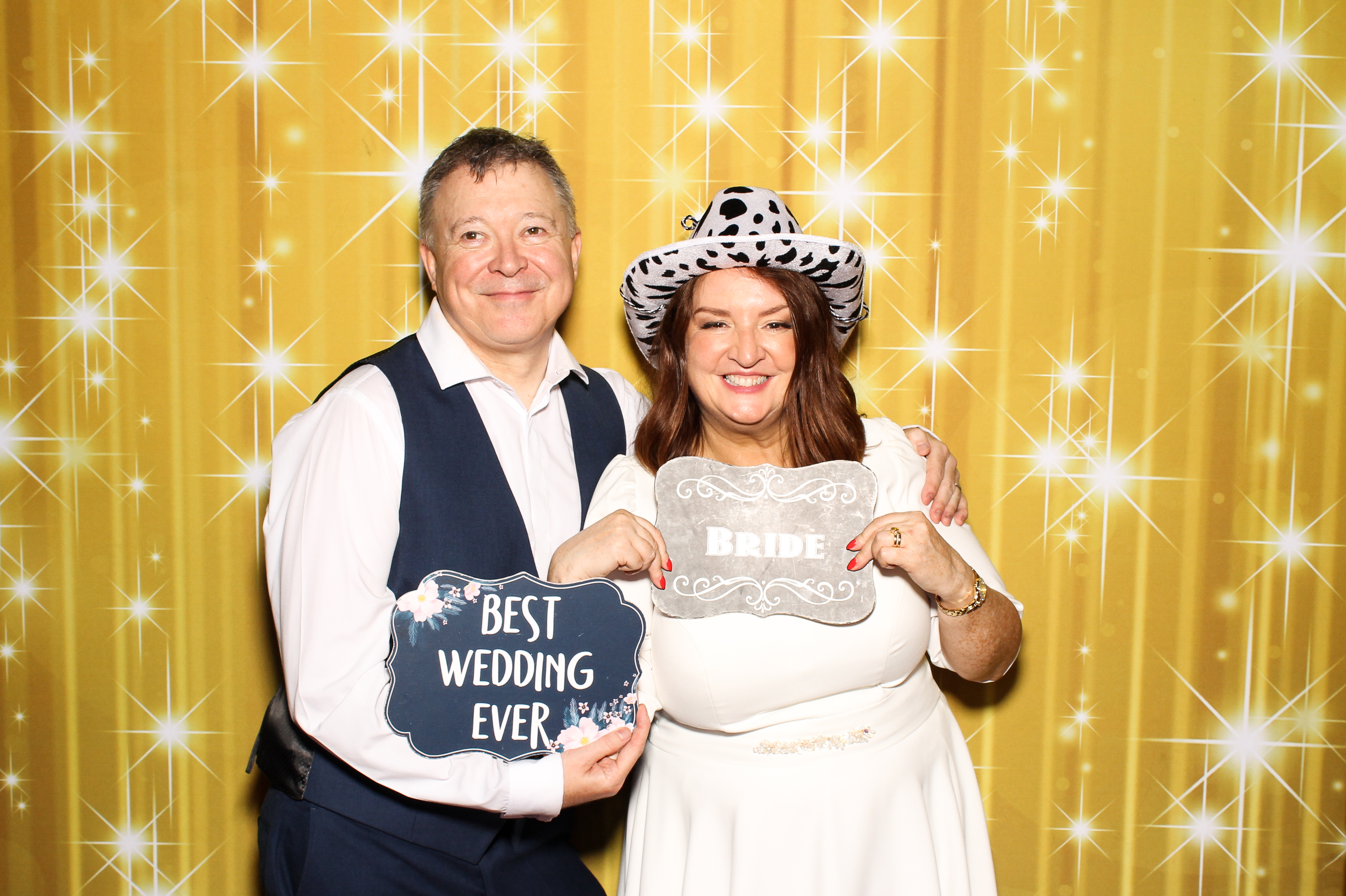 Julie & Dermot's Wedding | View more photos from the event at gallery.snapmagic.ie/u/SnapMagic/Julie-Dermots-Wedding