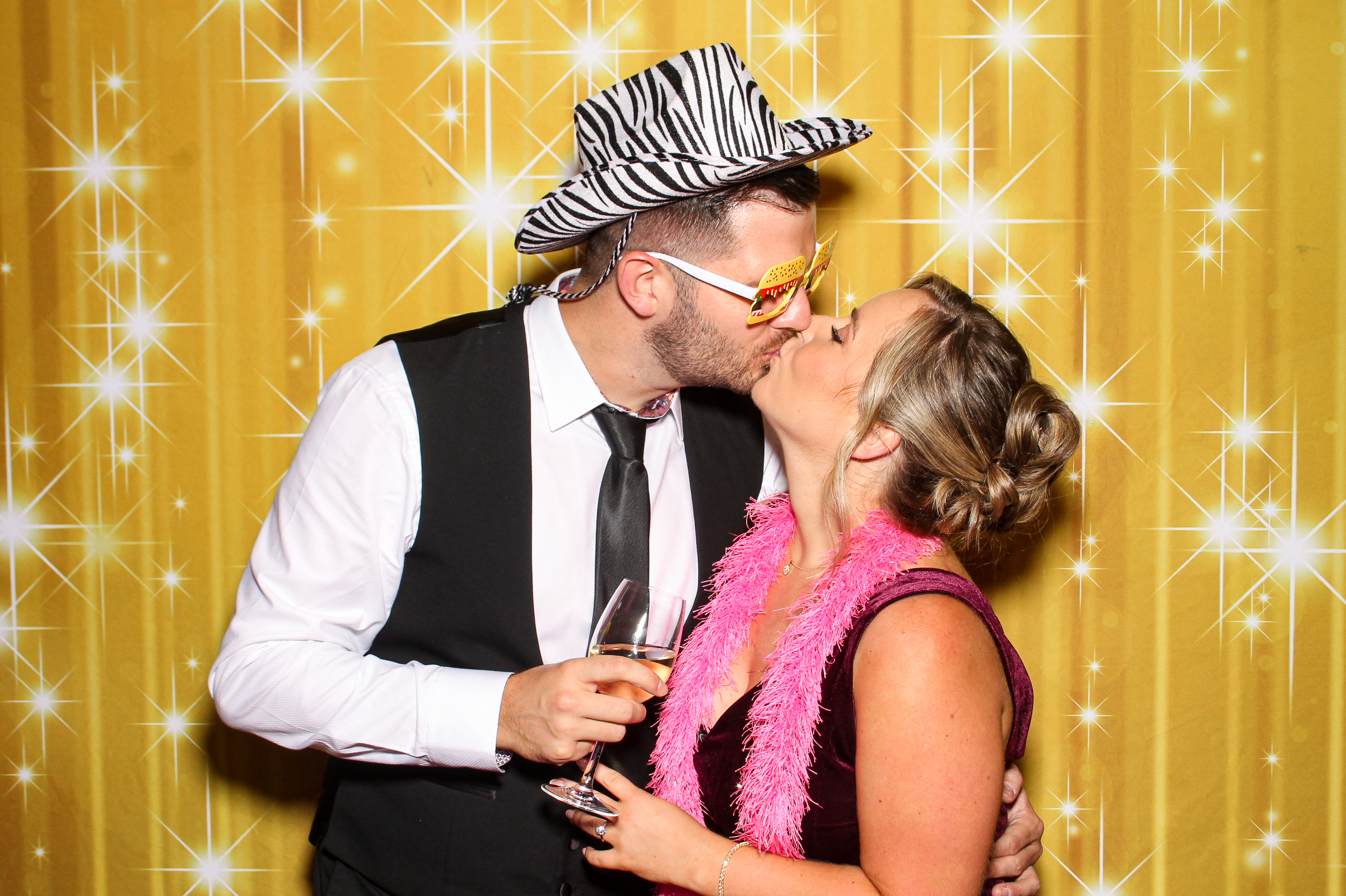 Karen & Anthony's Wedding | View more photos from the event at gallery.snapmagic.ie/u/SnapMagic/Karen-Anthonys-Wedding