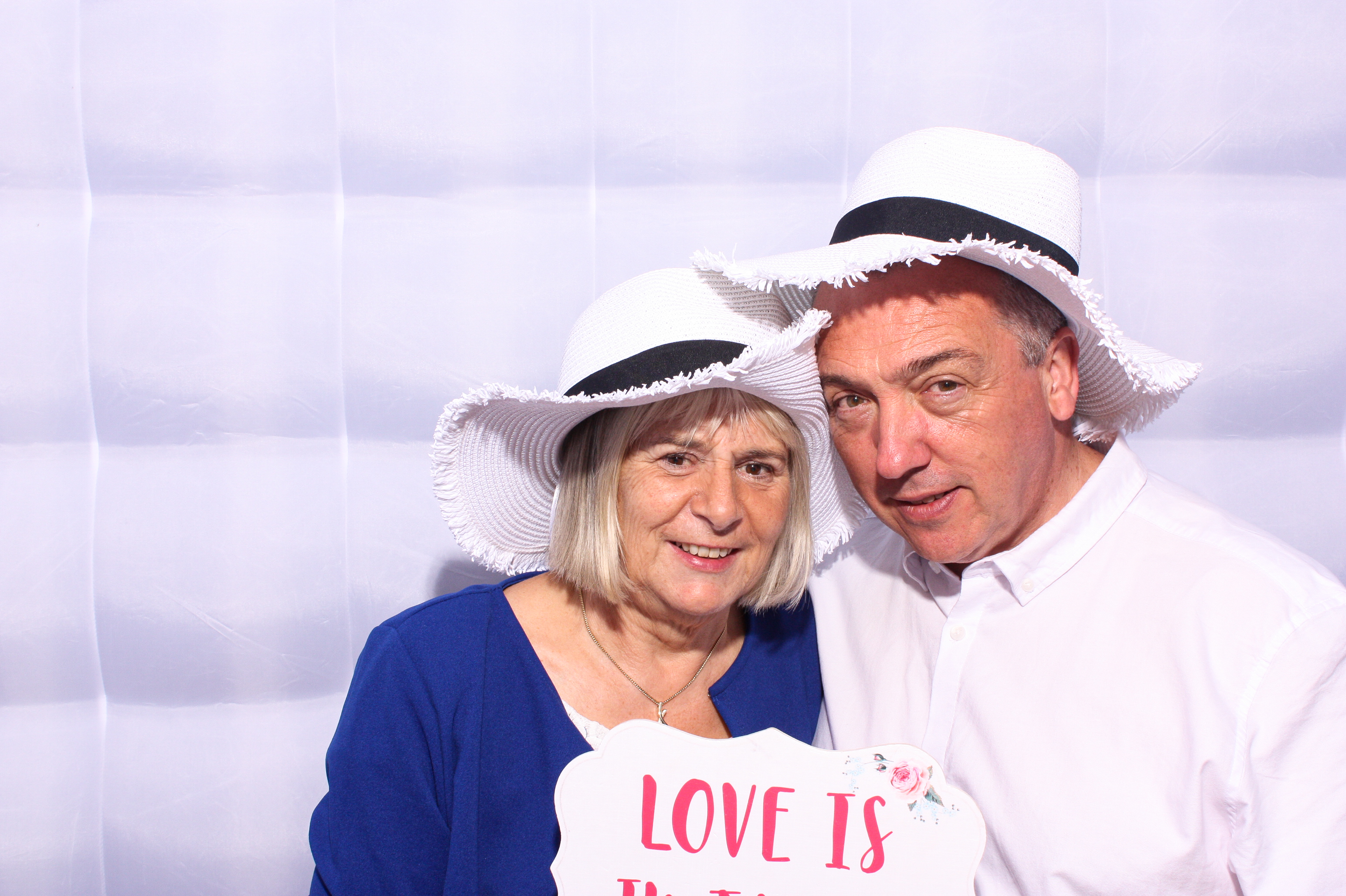 Karen & Brian's Wedding | View more photos from the event at gallery.snapmagic.ie/u/SnapMagic/Karen-Brians-Wedding