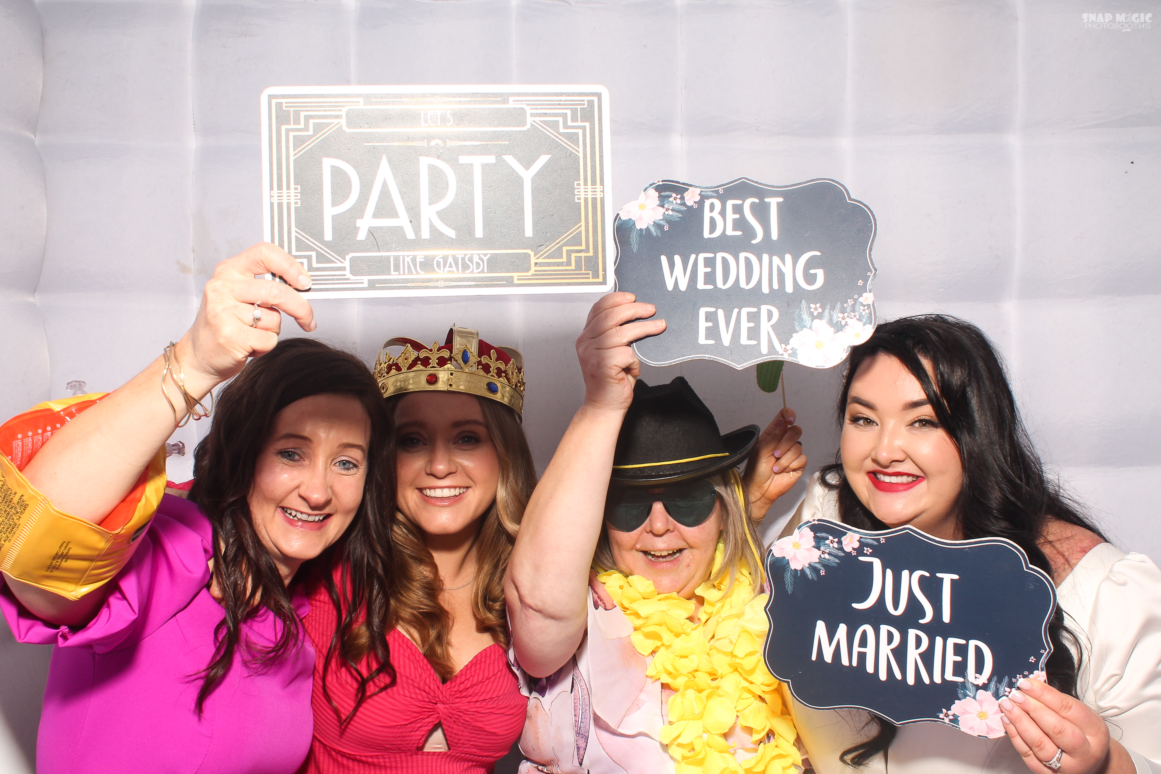 Katie & Andrew's Wedding | View more photos from the event at gallery.snapmagic.ie/u/SnapMagic/Katie-Andrews-Wedding