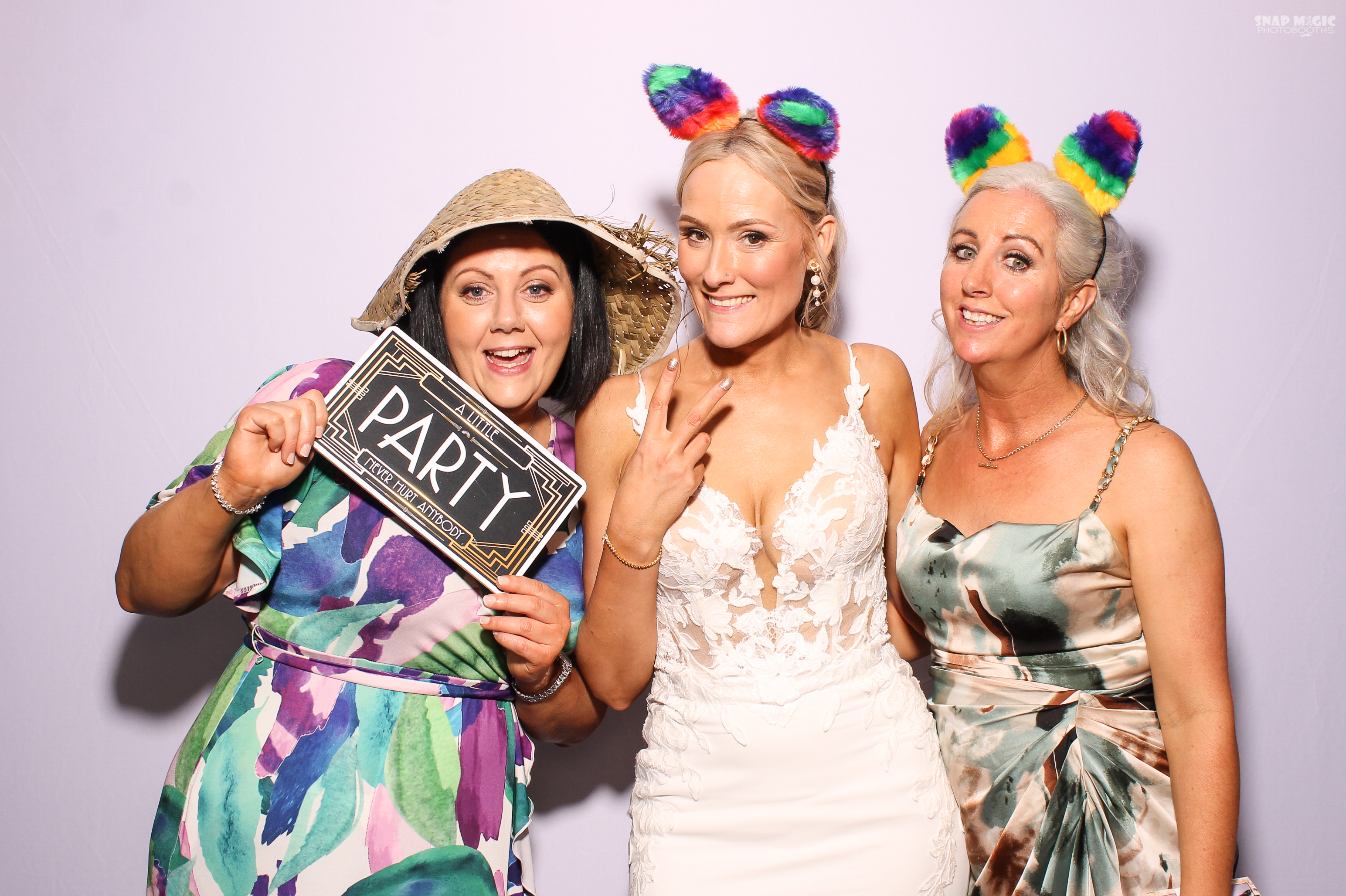 Linda & Kyle's Wedding | View more photos from the event at gallery.snapmagic.ie/u/SnapMagic/Linda-Kyles-Wedding