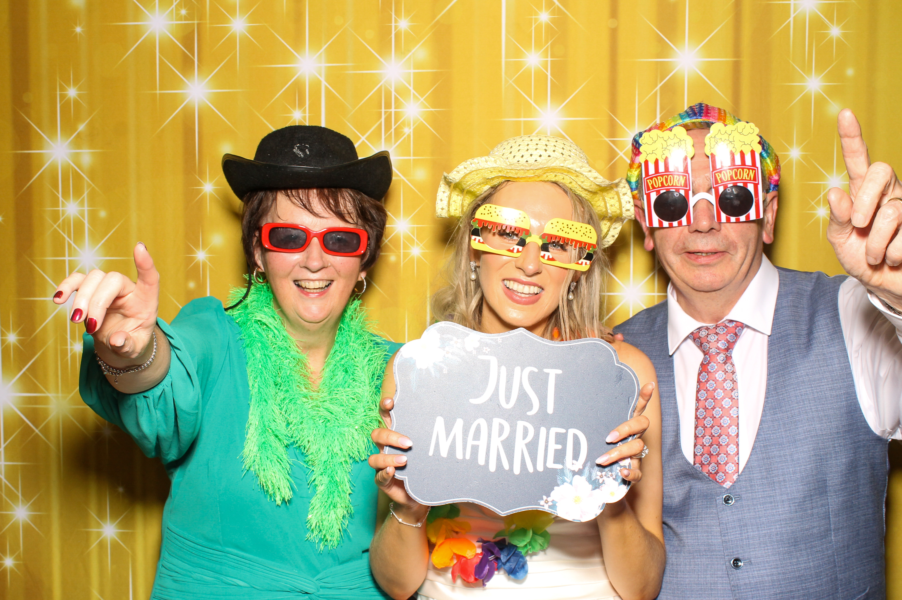 Louise & Michael's Wedding | View more photos from the event at gallery.snapmagic.ie/u/SnapMagic/Louise-Michaels-Wedding