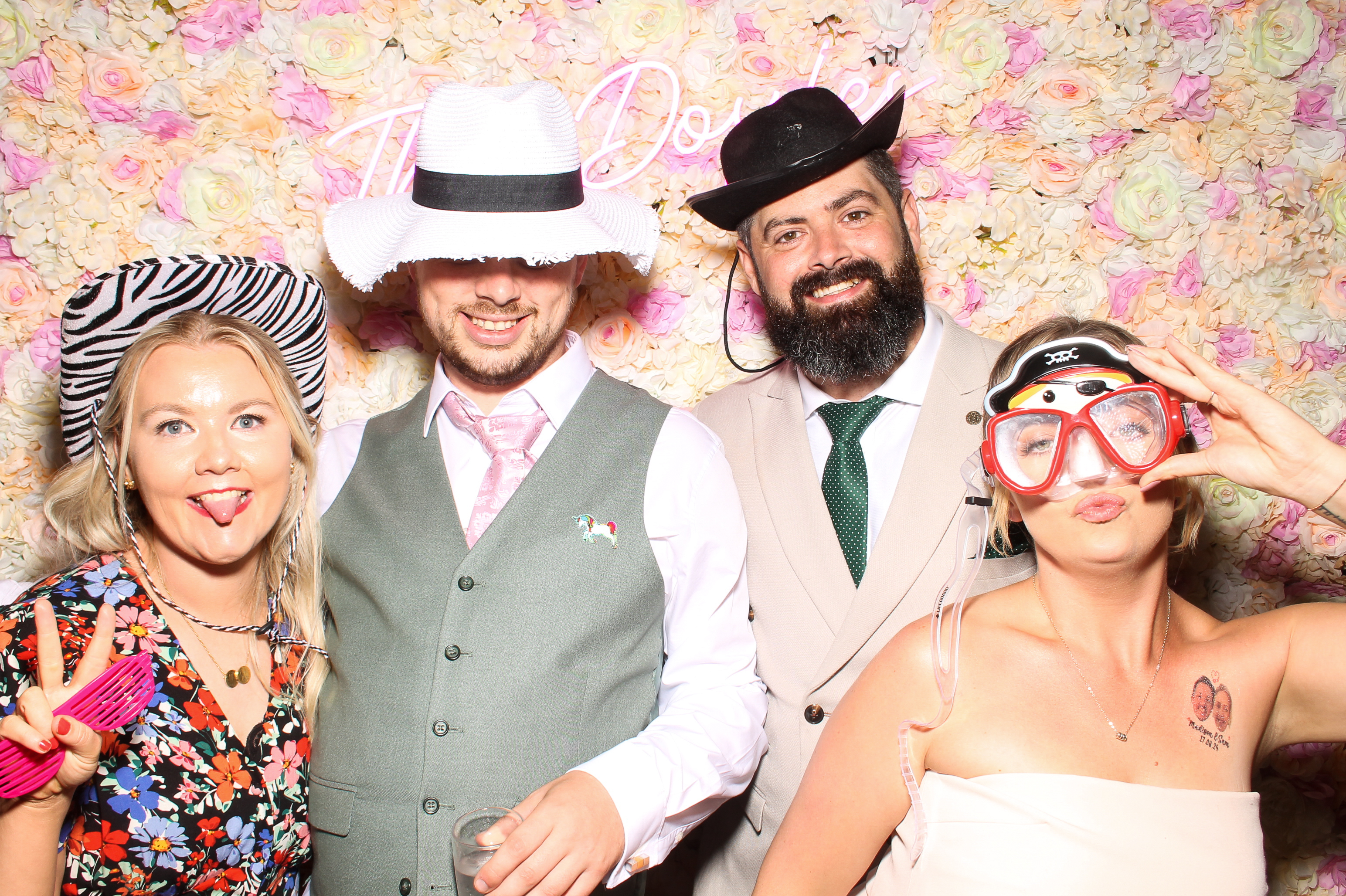 Madison & Sam's Wedding | View more photos from the event at gallery.snapmagic.ie/u/SnapMagic/Madison-Sams-Wedding
