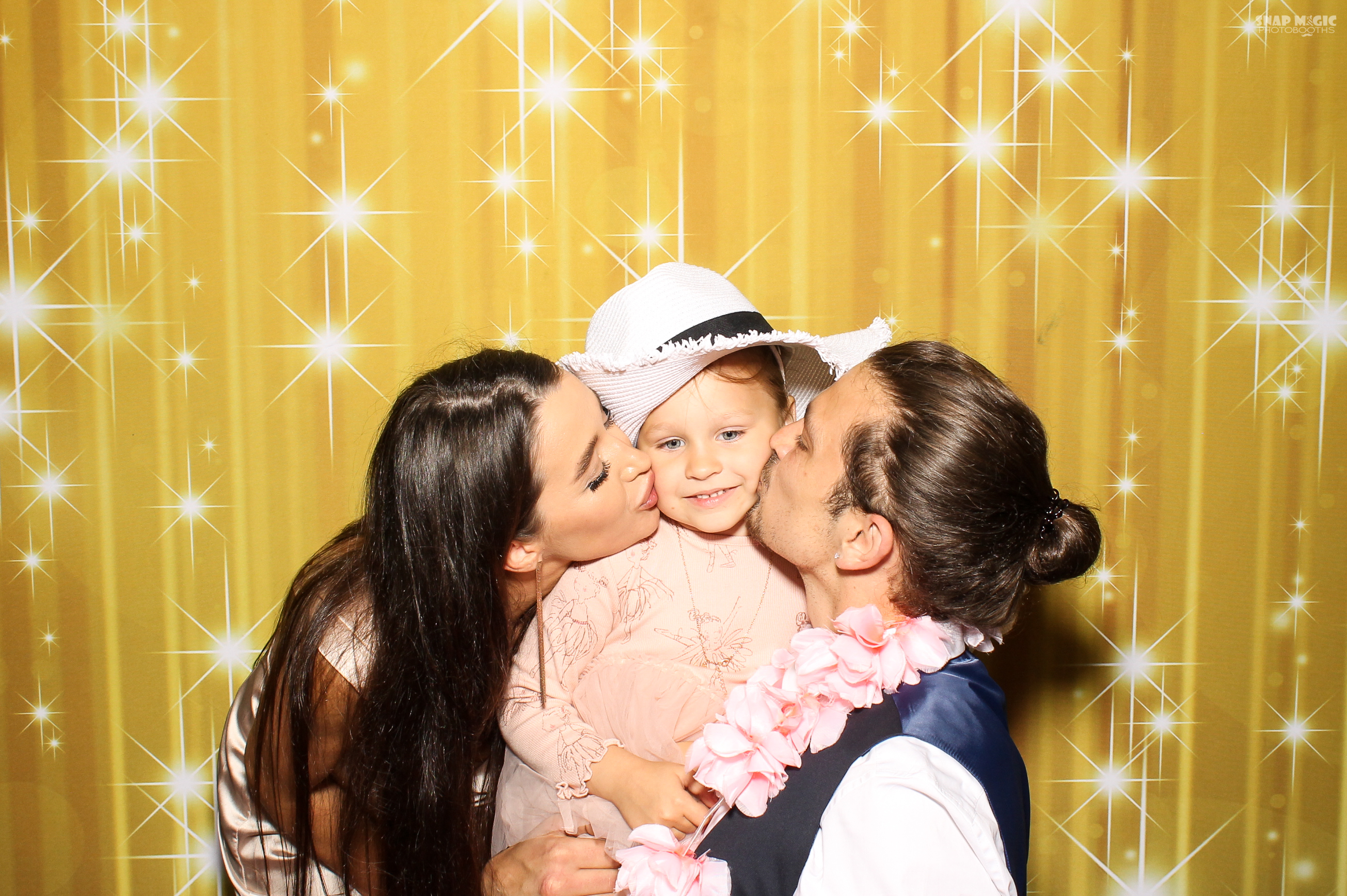 Nathan & Rebecca's Wedding | View more photos from the event at gallery.snapmagic.ie/u/SnapMagic/Nathan-Rebeccas-Wedding