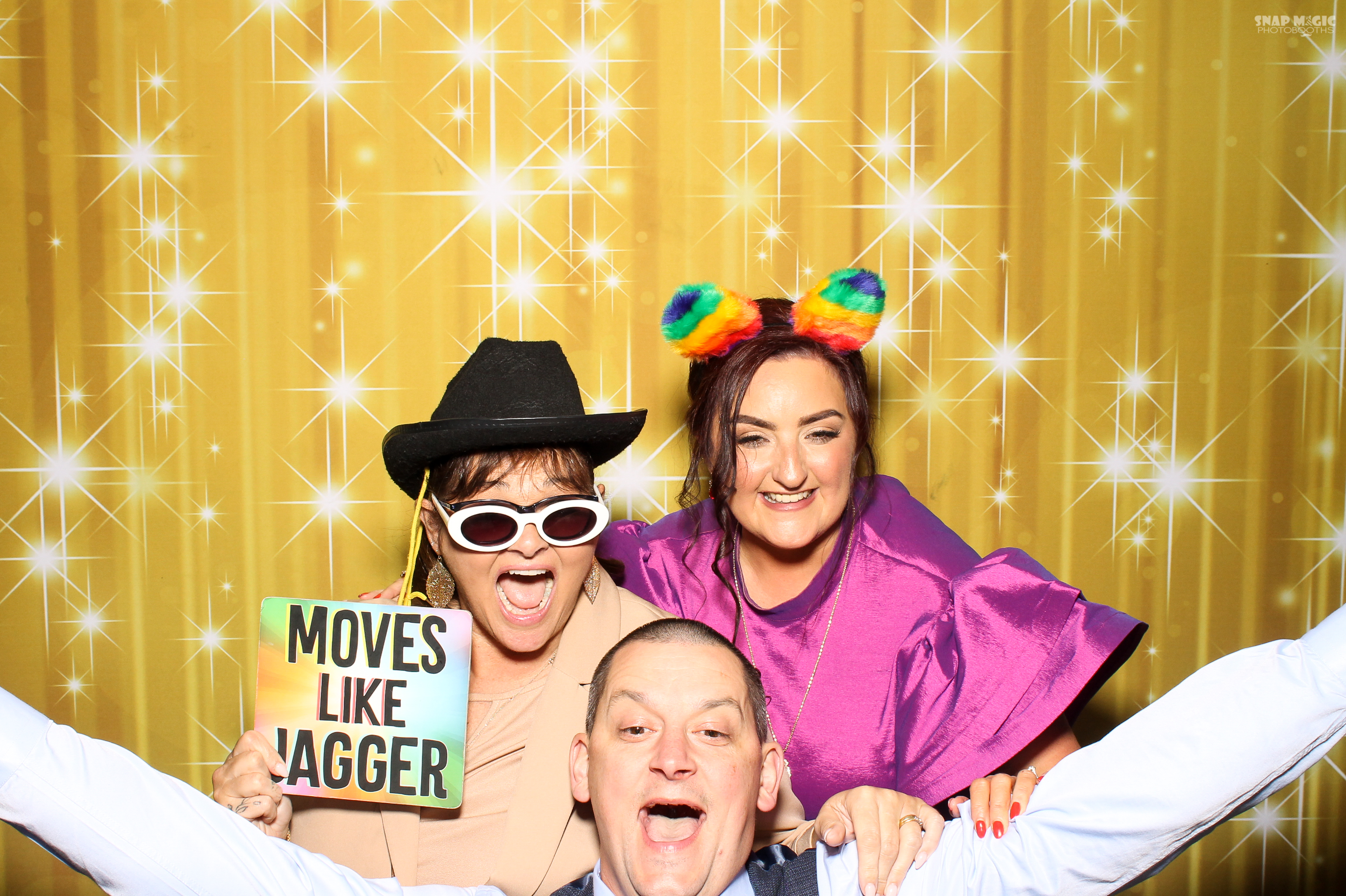 Nathan & Rebecca's Wedding | View more photos from the event at gallery.snapmagic.ie/u/SnapMagic/Nathan-Rebeccas-Wedding