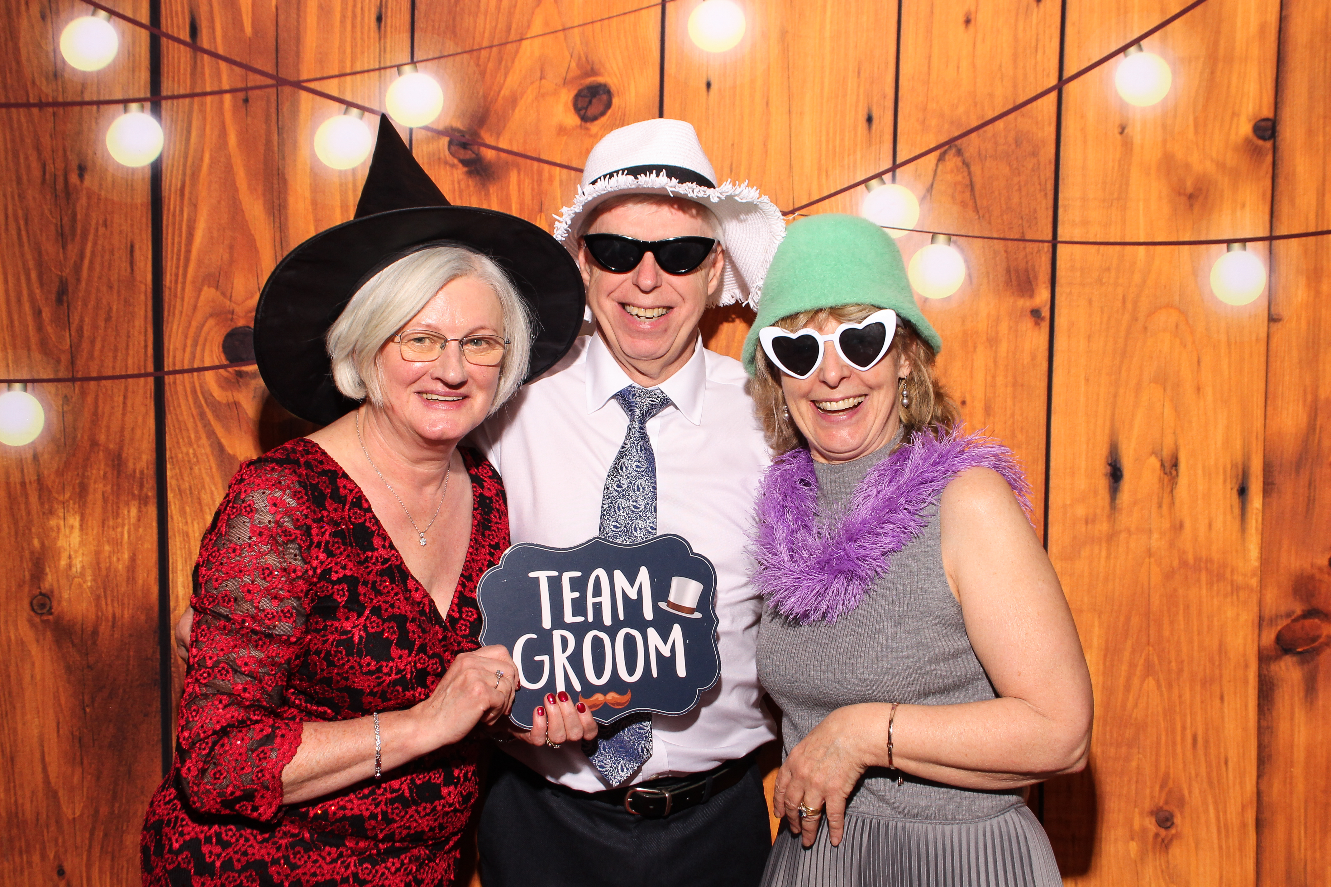 Nuala & Colm's Wedding | View more photos from the event at gallery.snapmagic.ie/u/SnapMagic/Nuala-Colms-Wedding