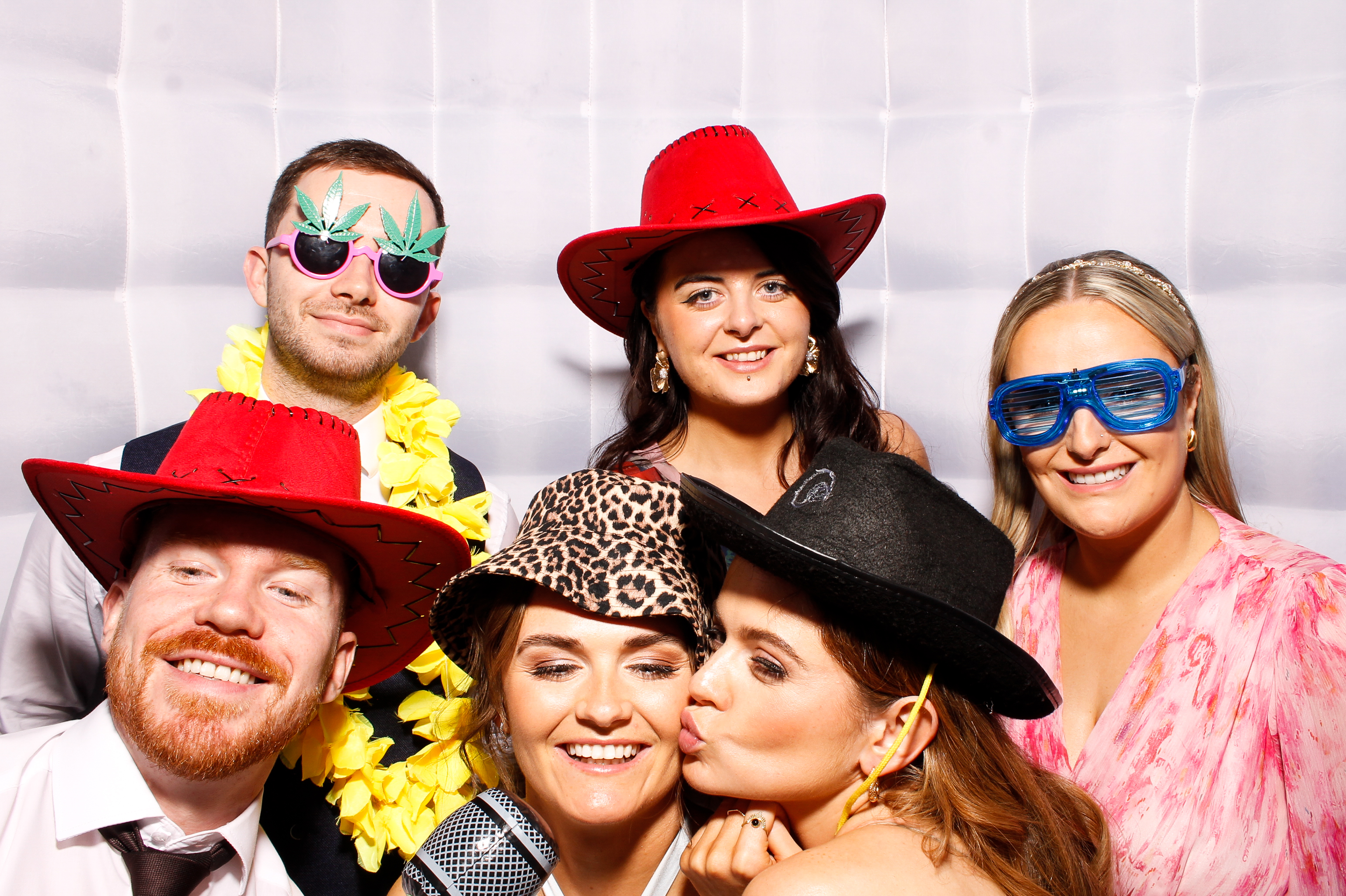 Roisin & James Wedding | View more photos from the event at gallery.snapmagic.ie/u/SnapMagic/Roisin-James-Wedding