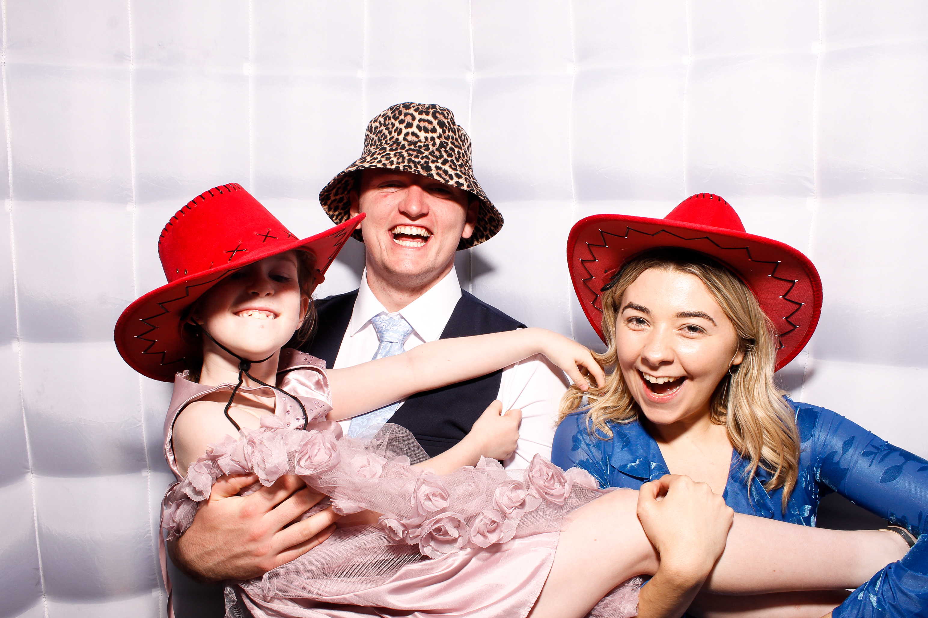 Roisin & James Wedding | View more photos from the event at gallery.snapmagic.ie/u/SnapMagic/Roisin-James-Wedding