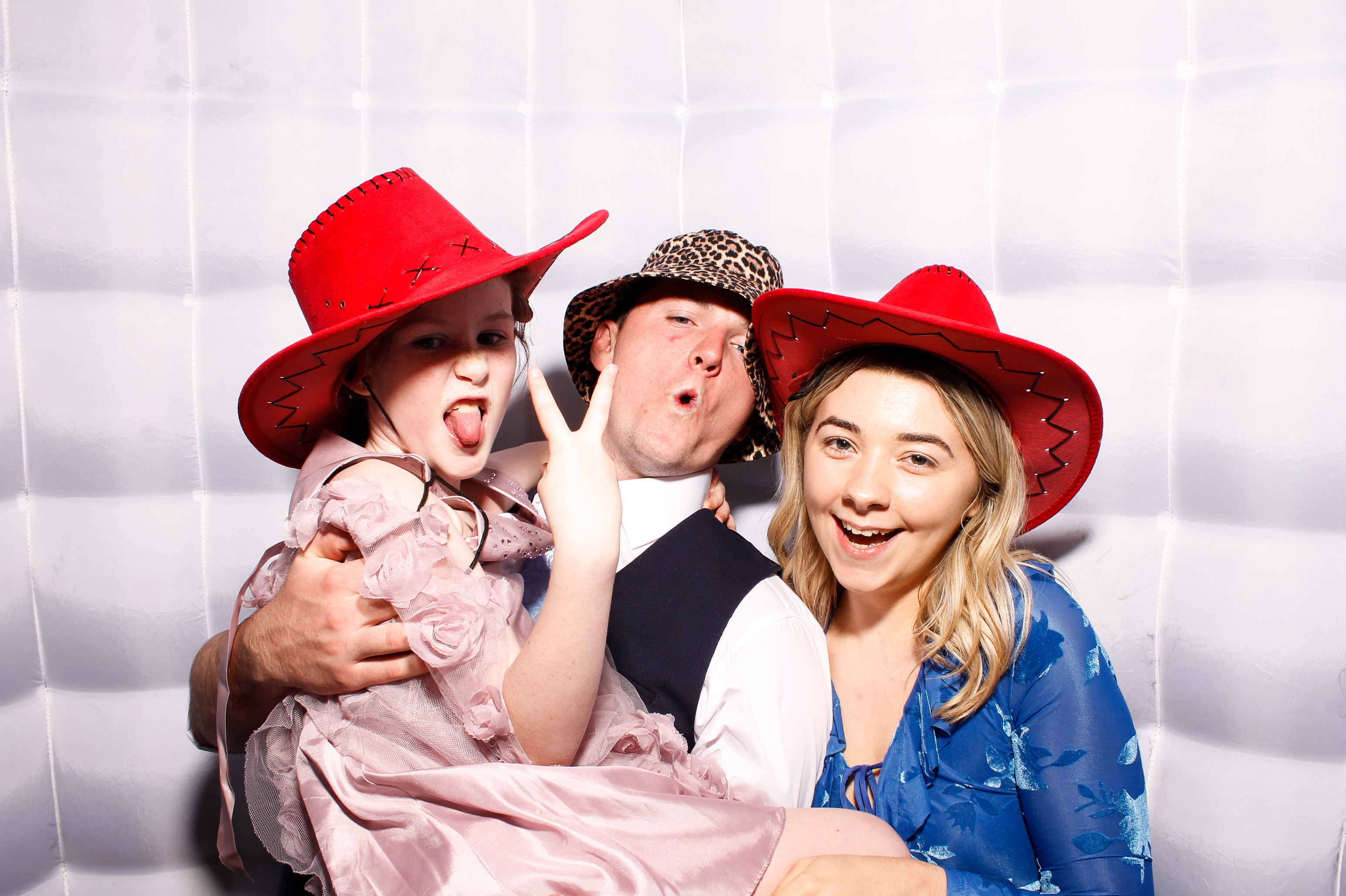 Roisin & James Wedding | View more photos from the event at gallery.snapmagic.ie/u/SnapMagic/Roisin-James-Wedding