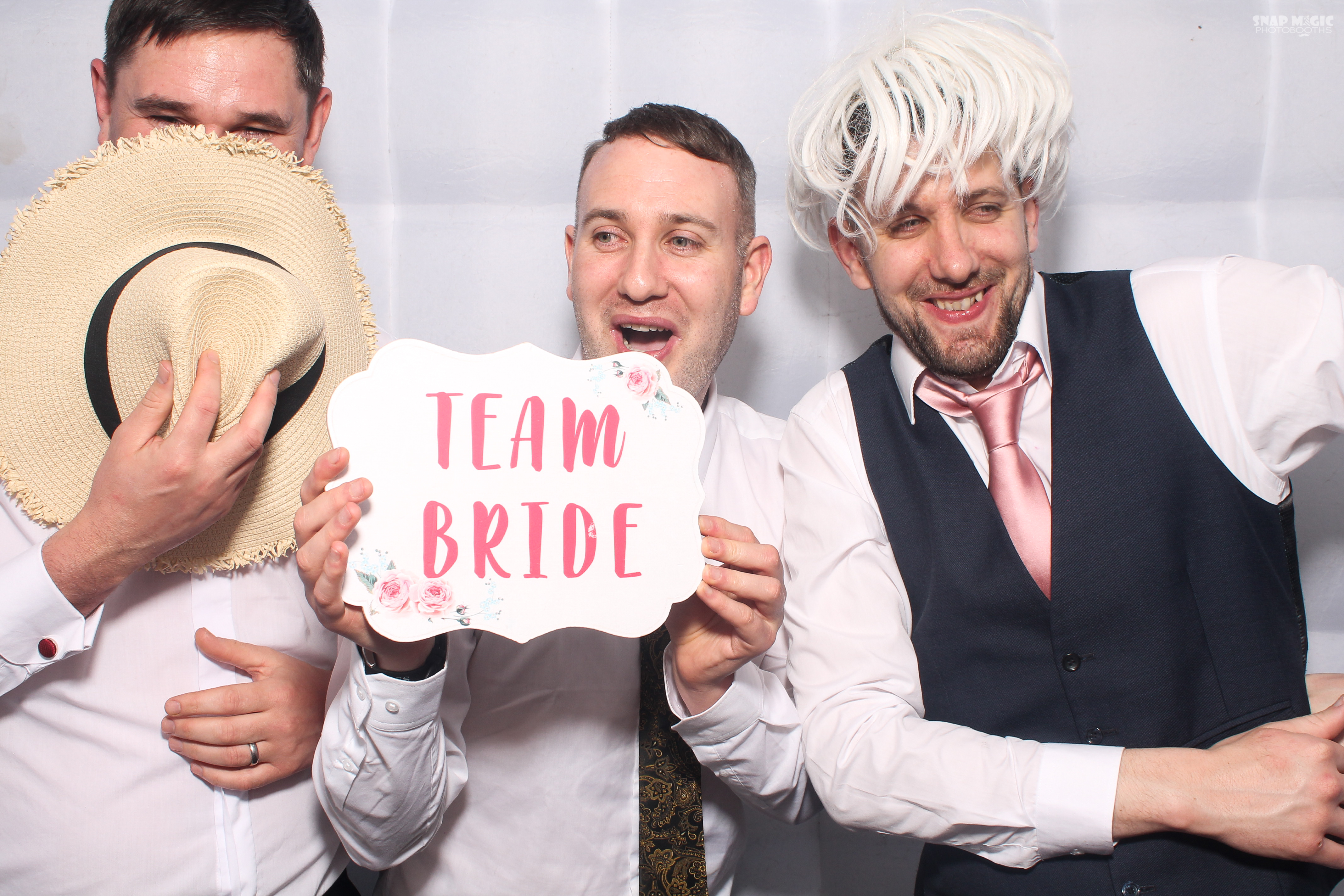 Sabrina & Robbie's Wedding | View more photos from the event at gallery.snapmagic.ie/u/SnapMagic/Sabrina-Robbies-Wedding