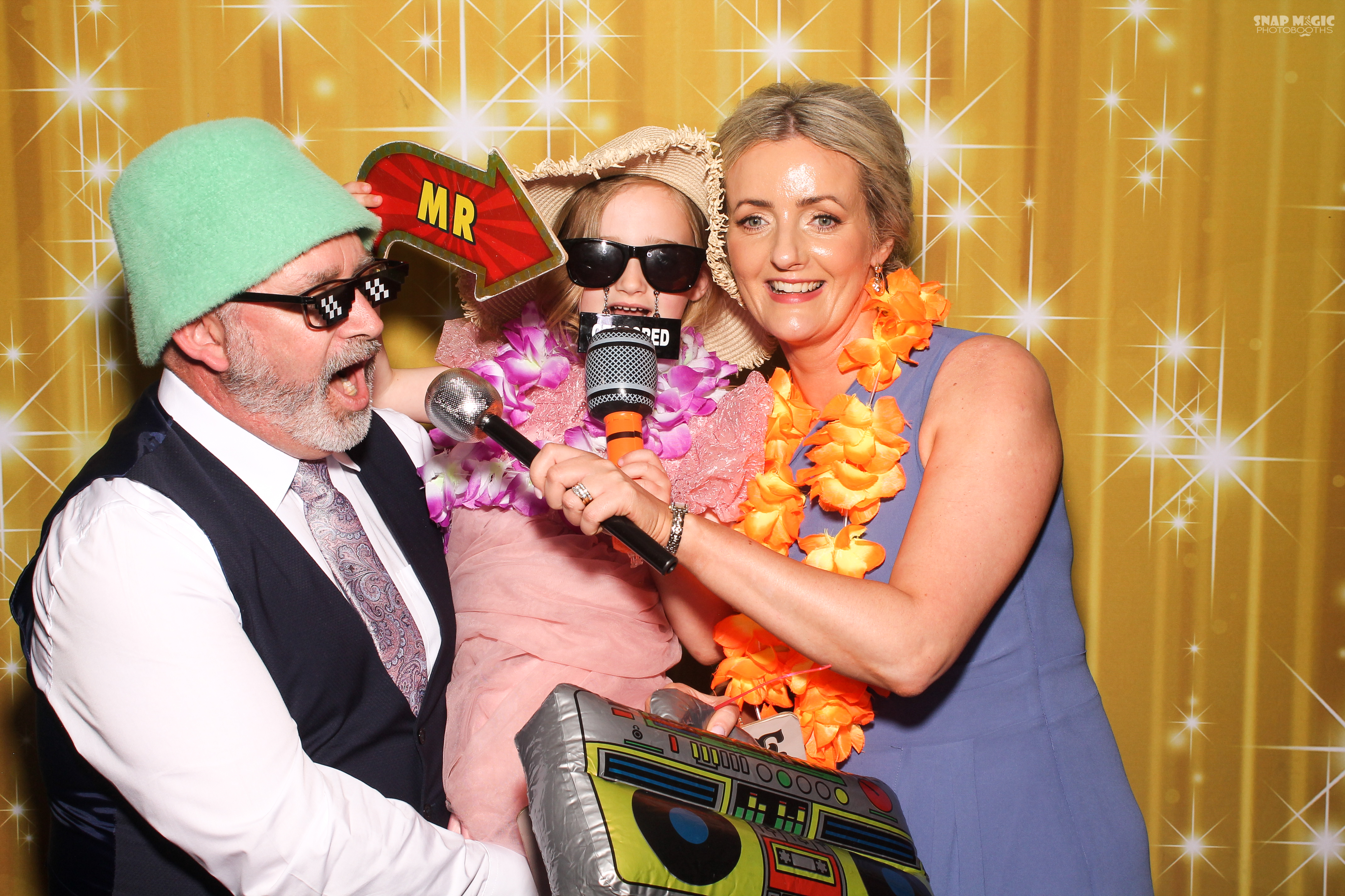 Sandra & Chris's Wedding | View more photos from the event at gallery.snapmagic.ie/u/SnapMagic/Sandra-Chriss-Wedding
