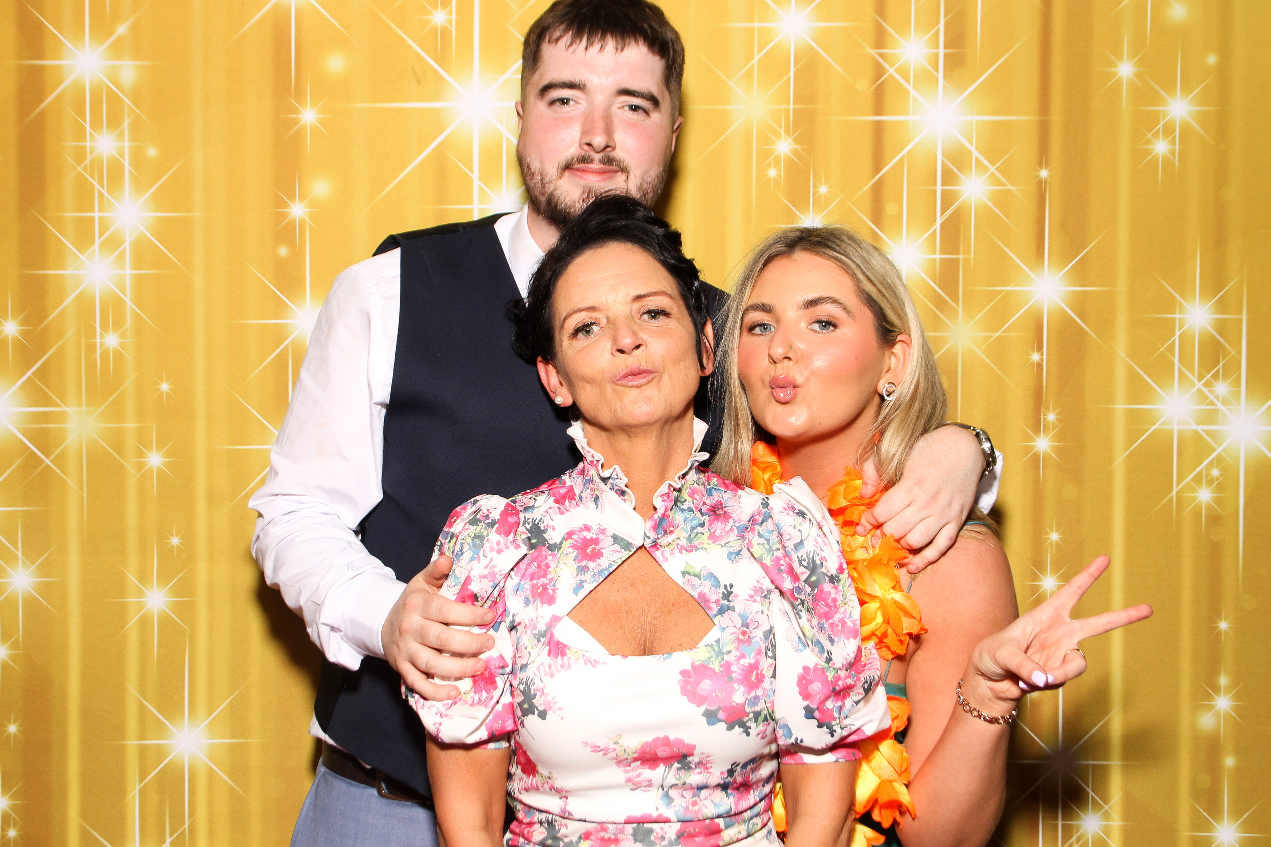 Skye & Paul's Wedding | View more photos from the event at gallery.snapmagic.ie/u/SnapMagic/Skye-Pauls-Wedding