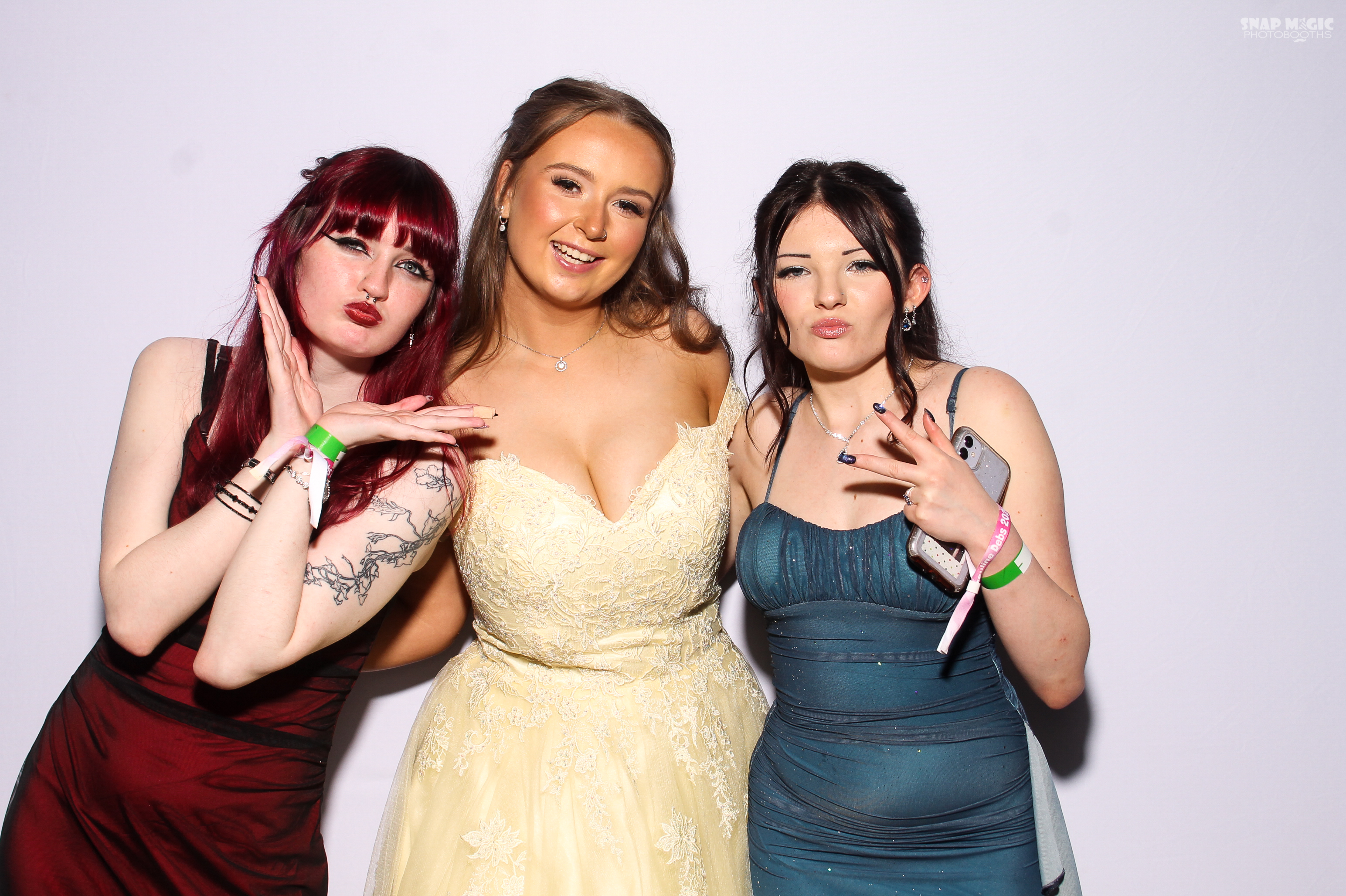 Ursuline College Debs | View more photos from the event at gallery.snapmagic.ie/u/SnapMagic/Ursuline-College-Debs