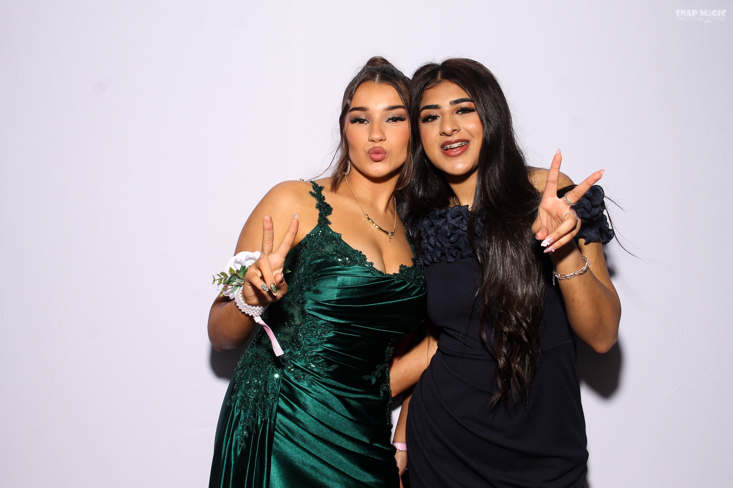 Ursuline College Debs | View more photos from the event at gallery.snapmagic.ie/u/SnapMagic/Ursuline-College-Debs