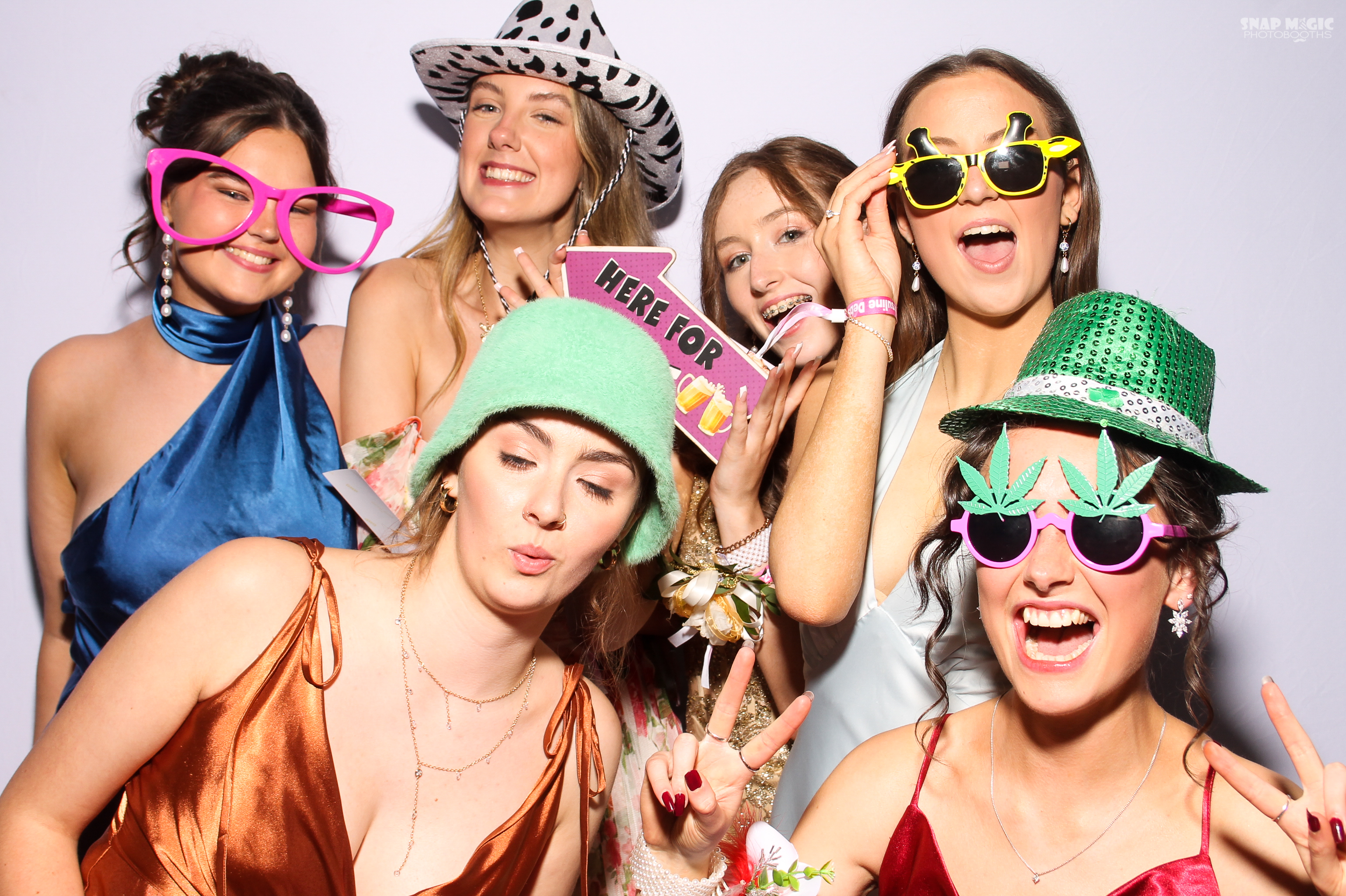 Ursuline College Debs | View more photos from the event at gallery.snapmagic.ie/u/SnapMagic/Ursuline-College-Debs