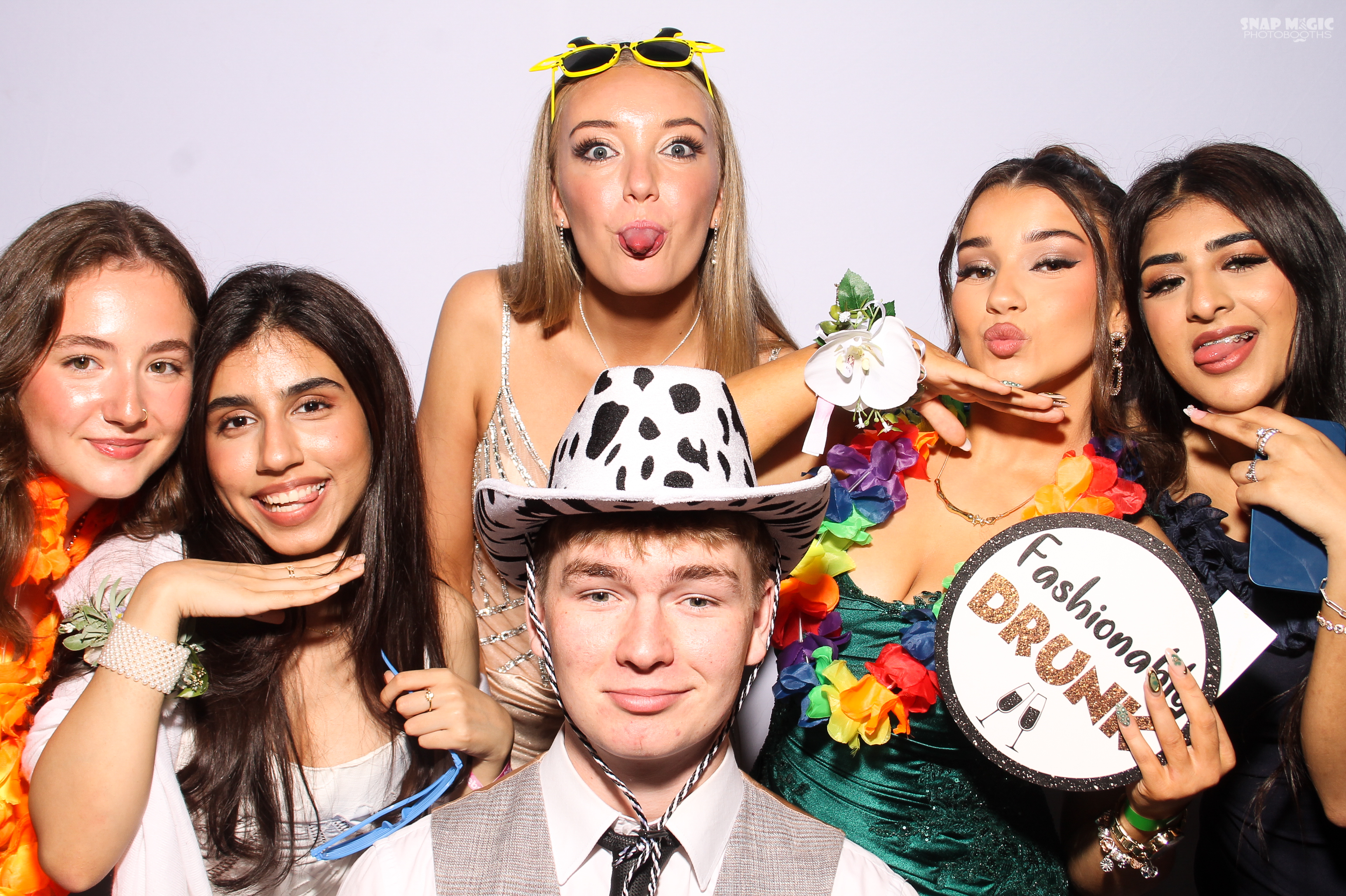 Ursuline College Debs | View more photos from the event at gallery.snapmagic.ie/u/SnapMagic/Ursuline-College-Debs