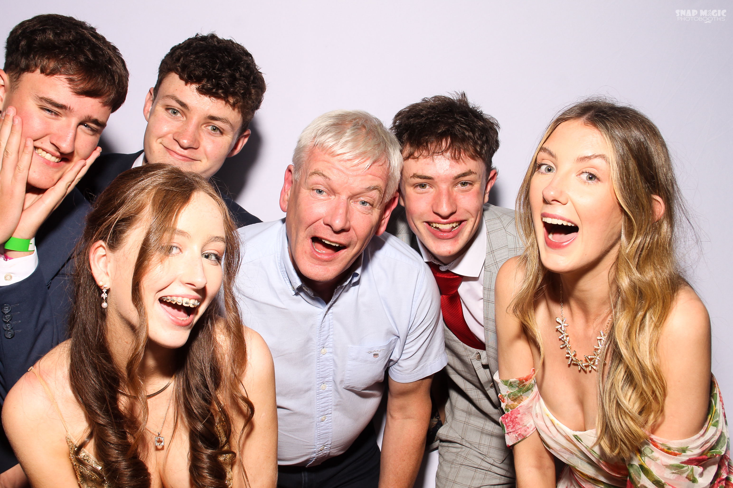 Ursuline College Debs | View more photos from the event at gallery.snapmagic.ie/u/SnapMagic/Ursuline-College-Debs