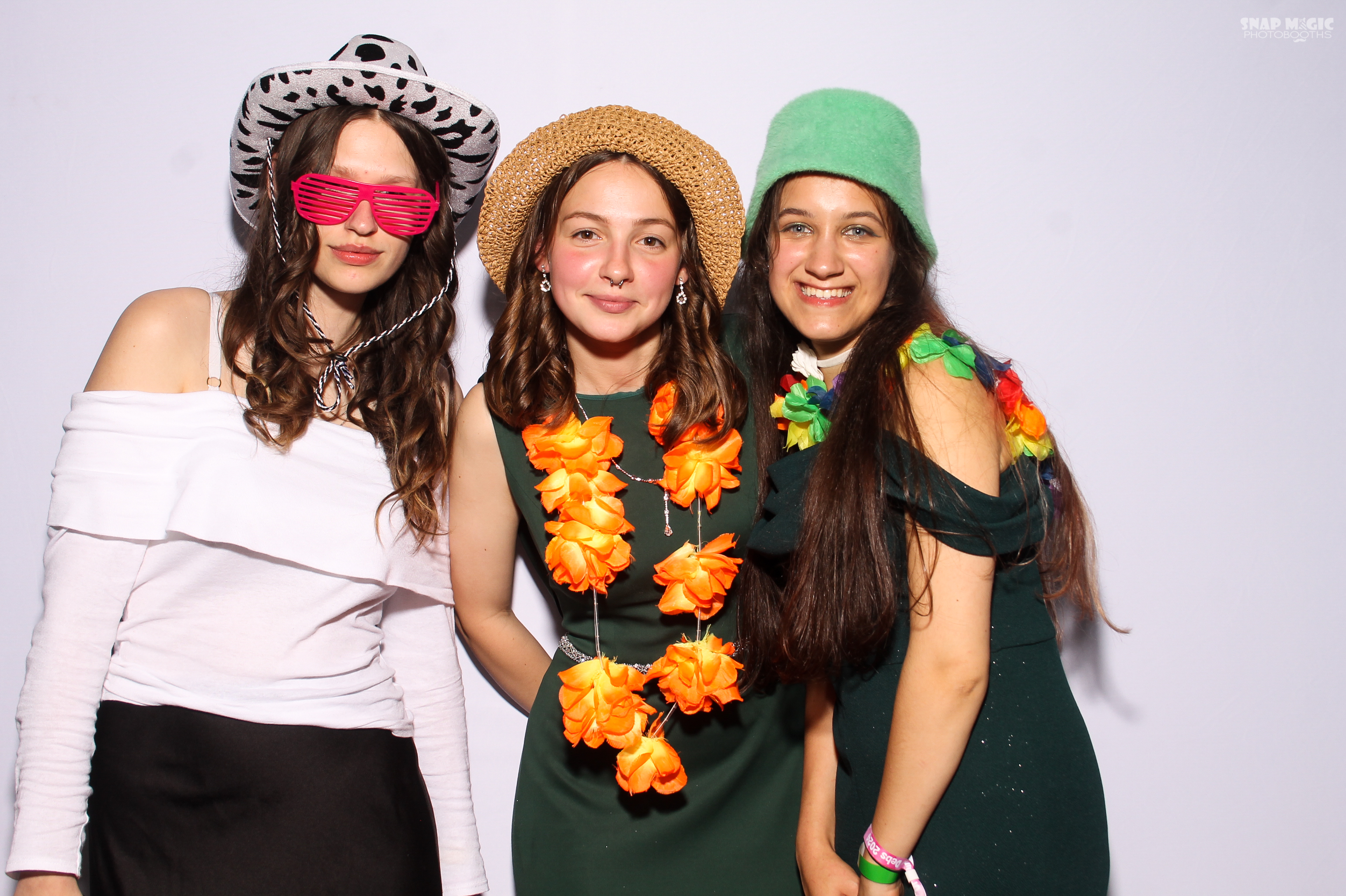 Ursuline College Debs | View more photos from the event at gallery.snapmagic.ie/u/SnapMagic/Ursuline-College-Debs
