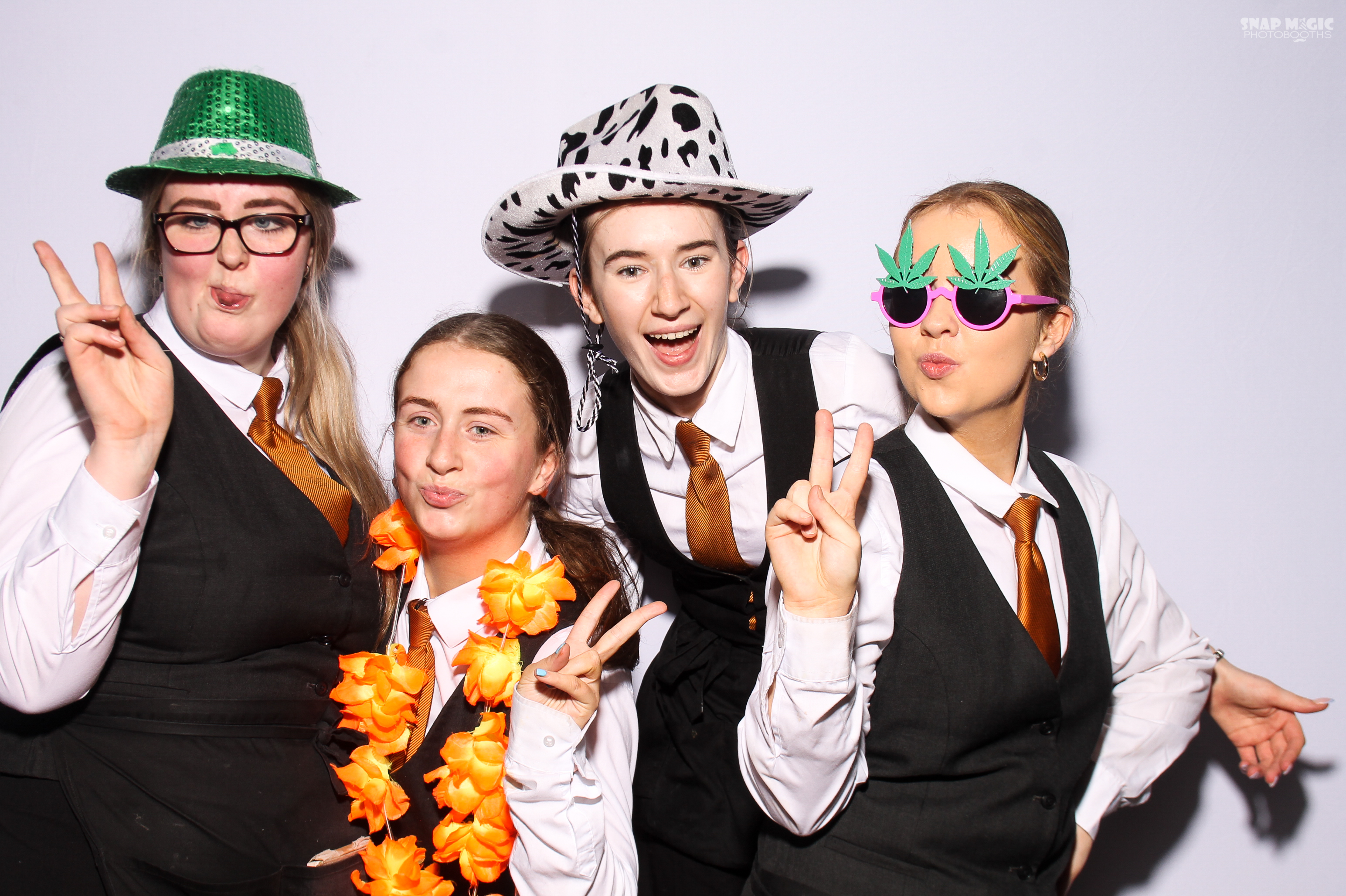 Ursuline College Debs | View more photos from the event at gallery.snapmagic.ie/u/SnapMagic/Ursuline-College-Debs