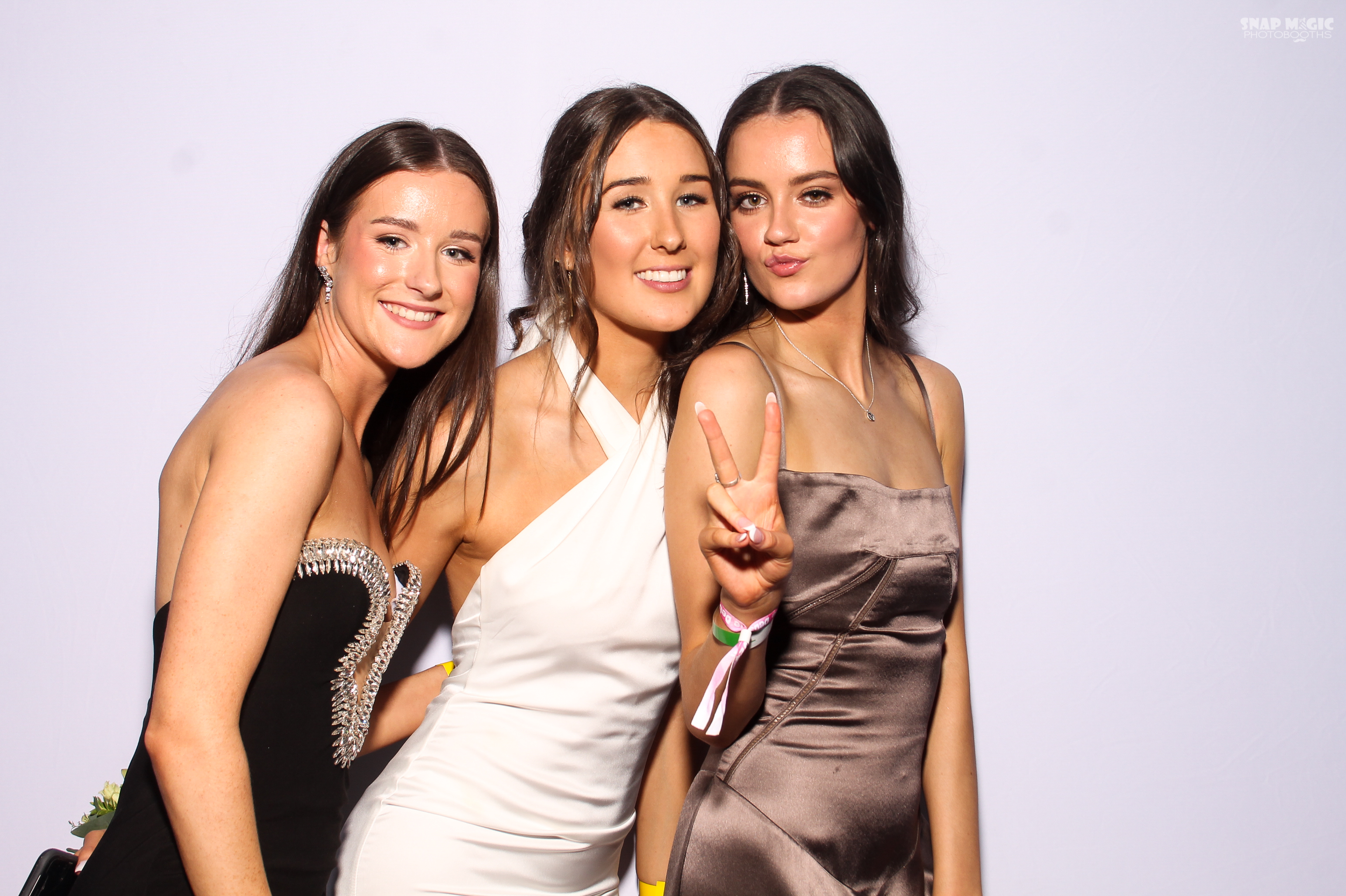 Ursuline College Debs | View more photos from the event at gallery.snapmagic.ie/u/SnapMagic/Ursuline-College-Debs