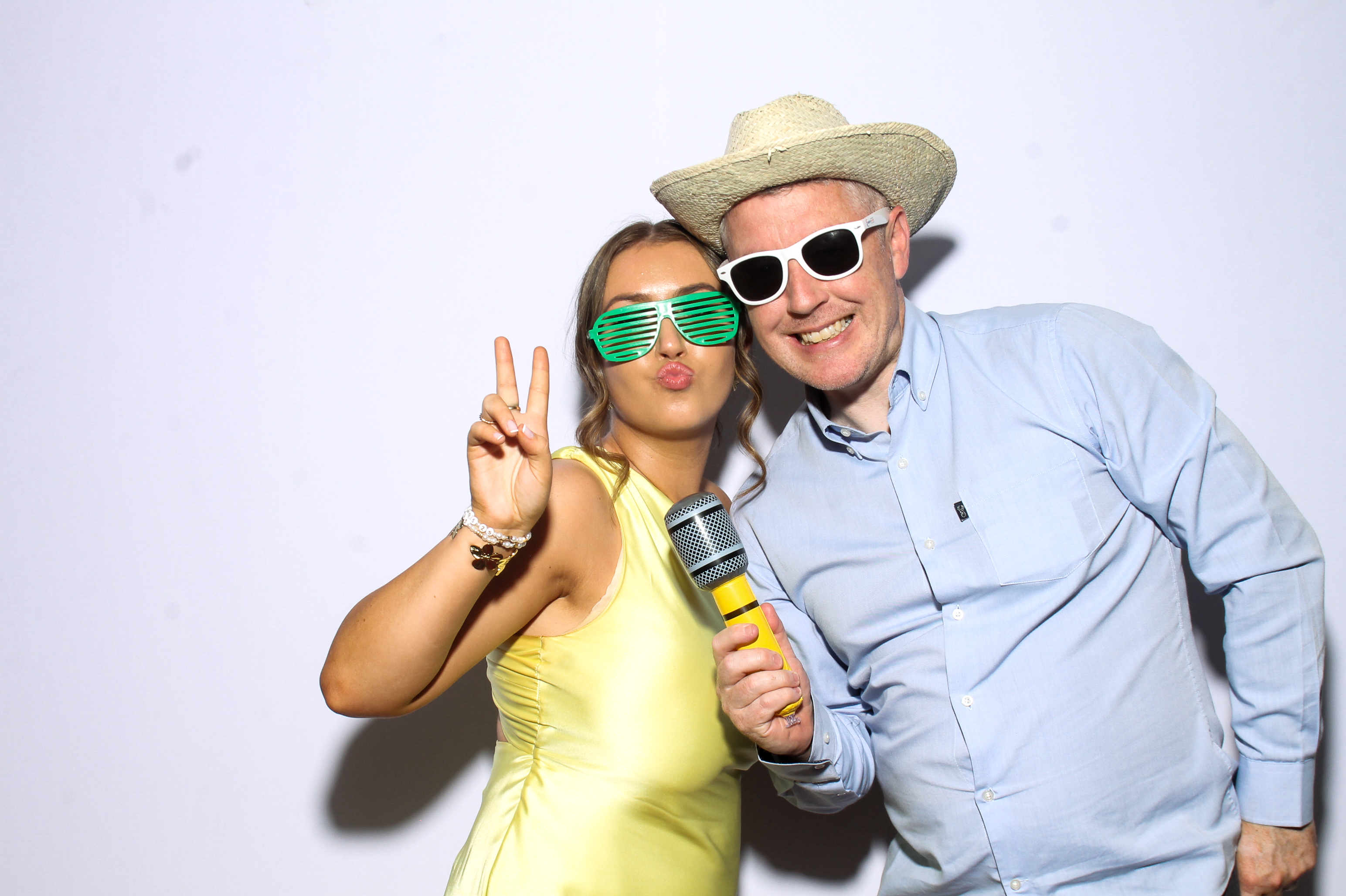 Abbie & Jamie | View more photos from the event at gallery.snapmagic.ie/u/SnapMagic/Abbie-Jamie