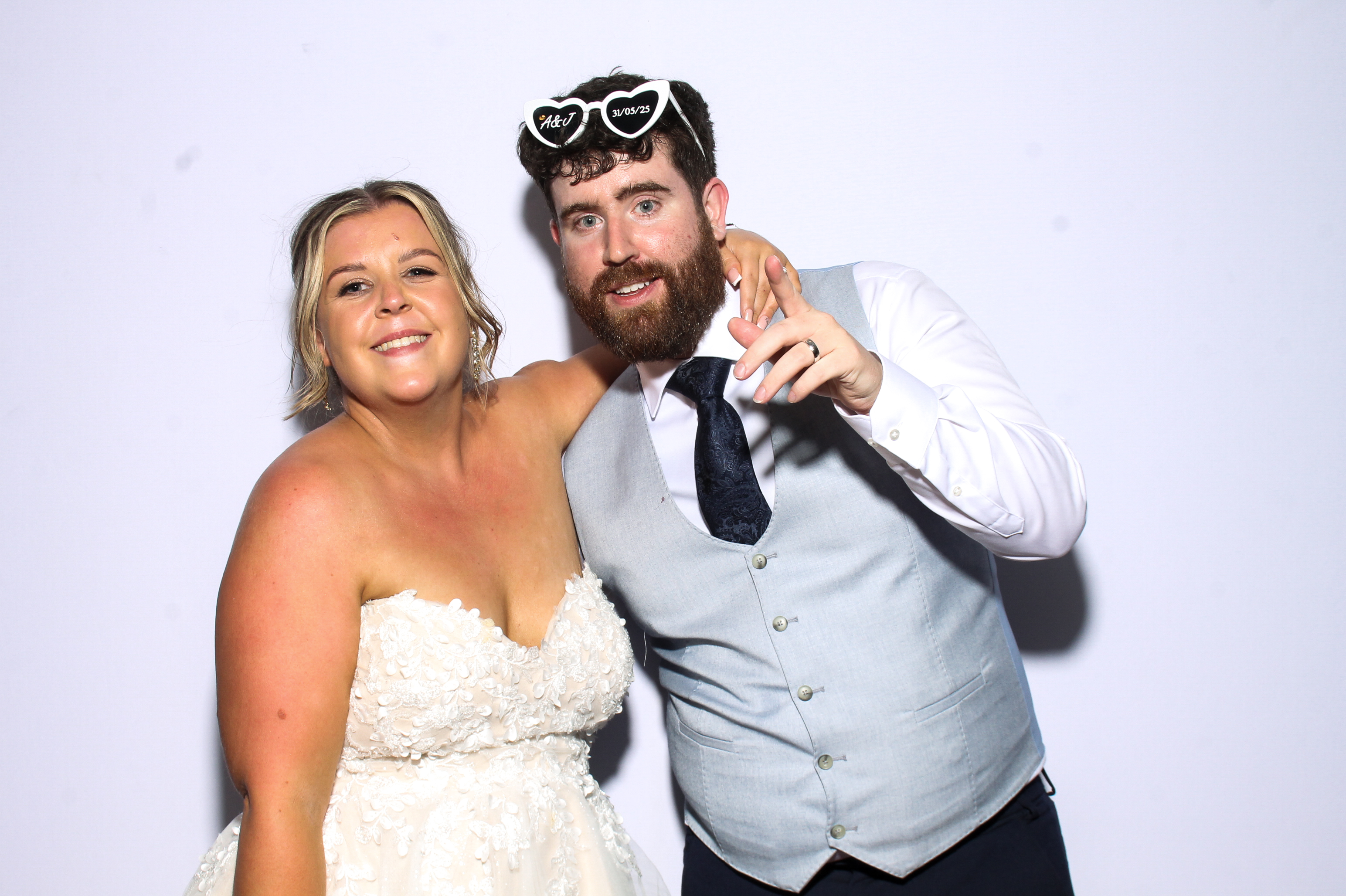 Abbie & Jamie | View more photos from the event at gallery.snapmagic.ie/u/SnapMagic/Abbie-Jamie