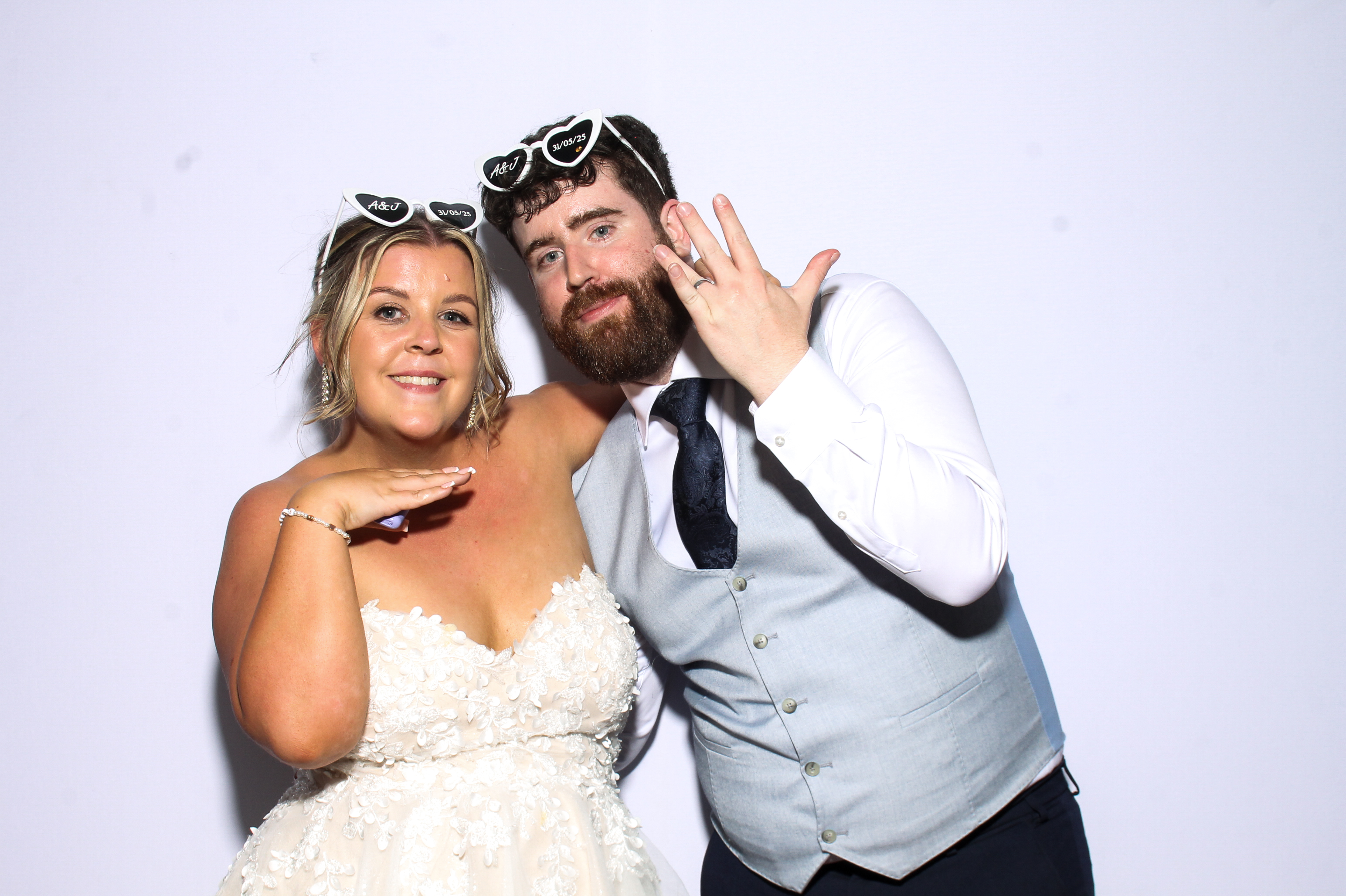 Abbie & Jamie | View more photos from the event at gallery.snapmagic.ie/u/SnapMagic/Abbie-Jamie
