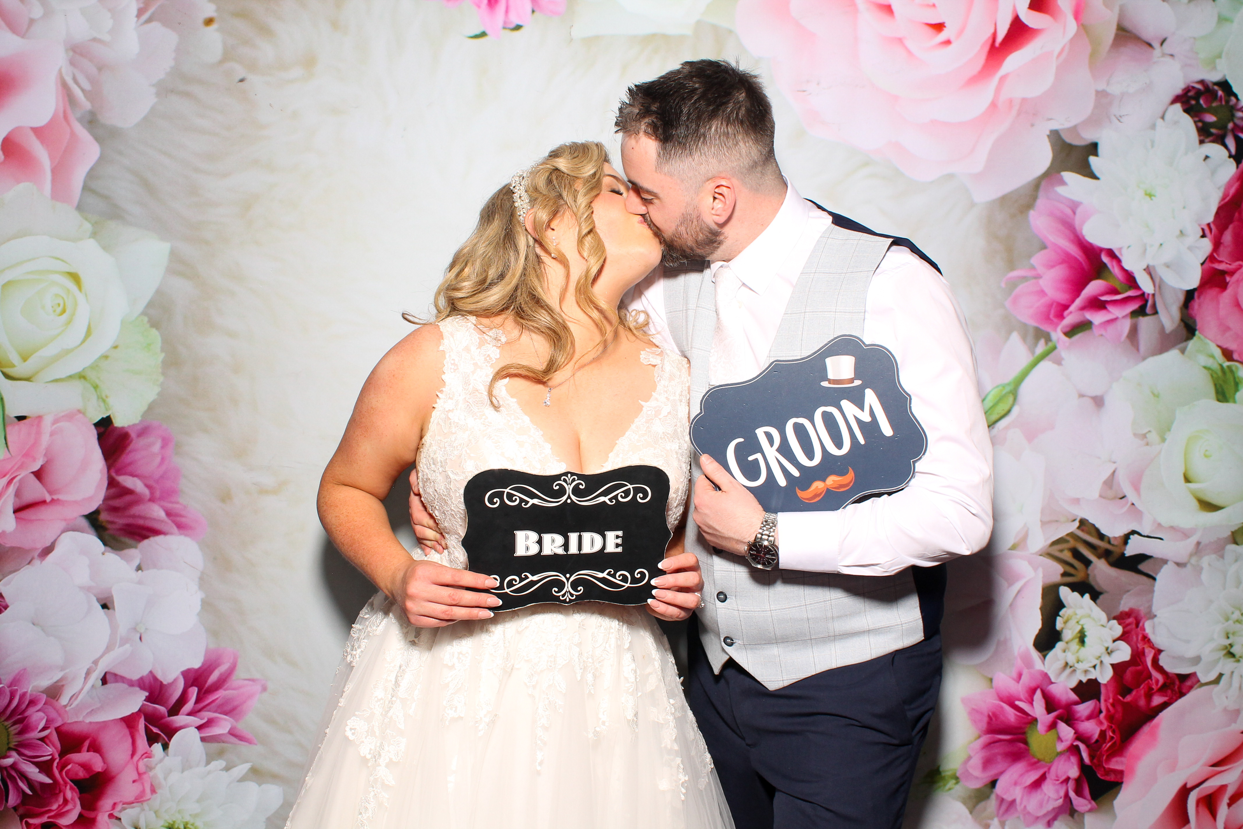 Aisling & Shane's Wedding | View more photos from the event at gallery.snapmagic.ie/u/SnapMagic/Aisling-Shanes-Wedding